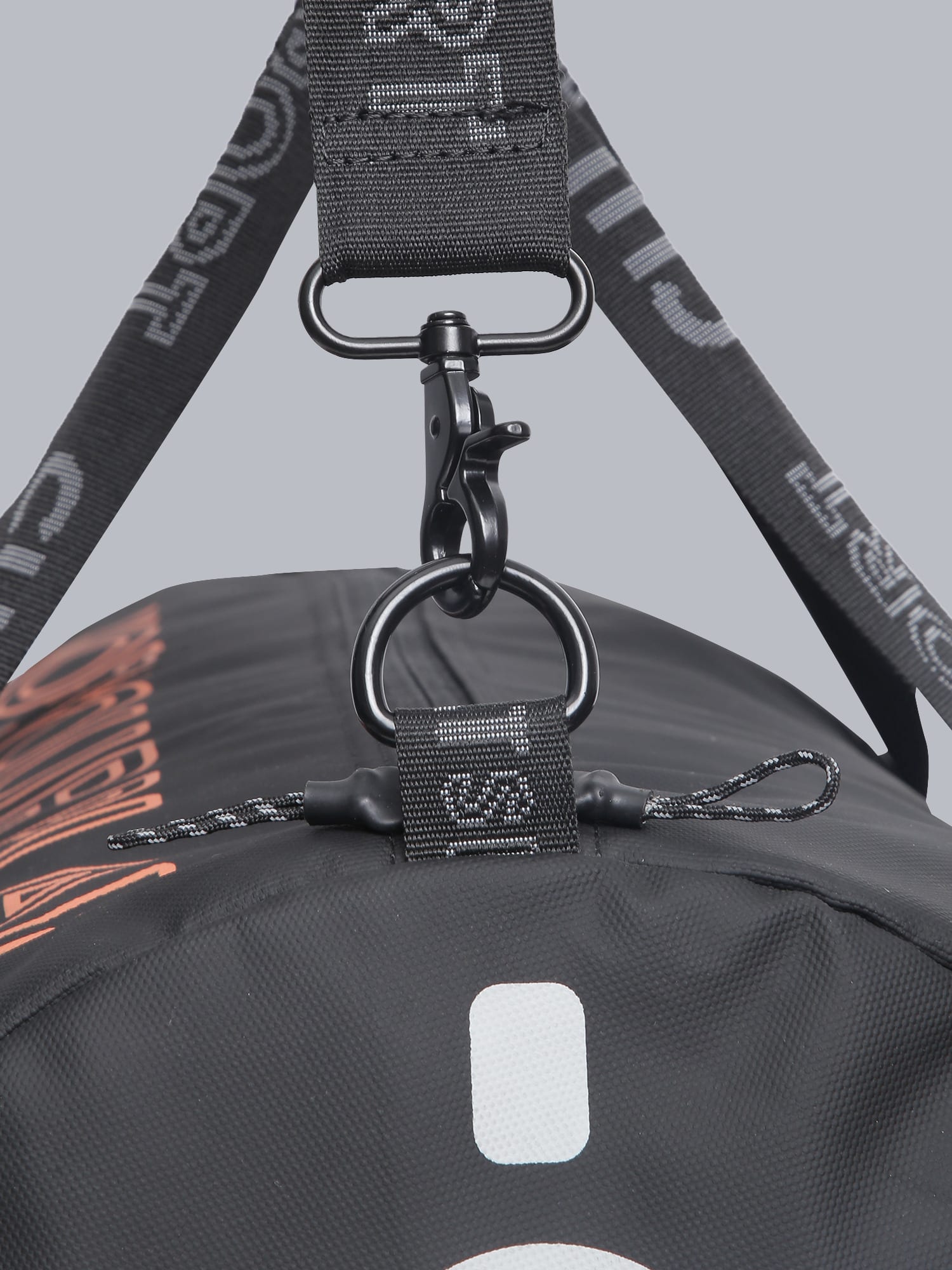 Signature Multi Black Duffel