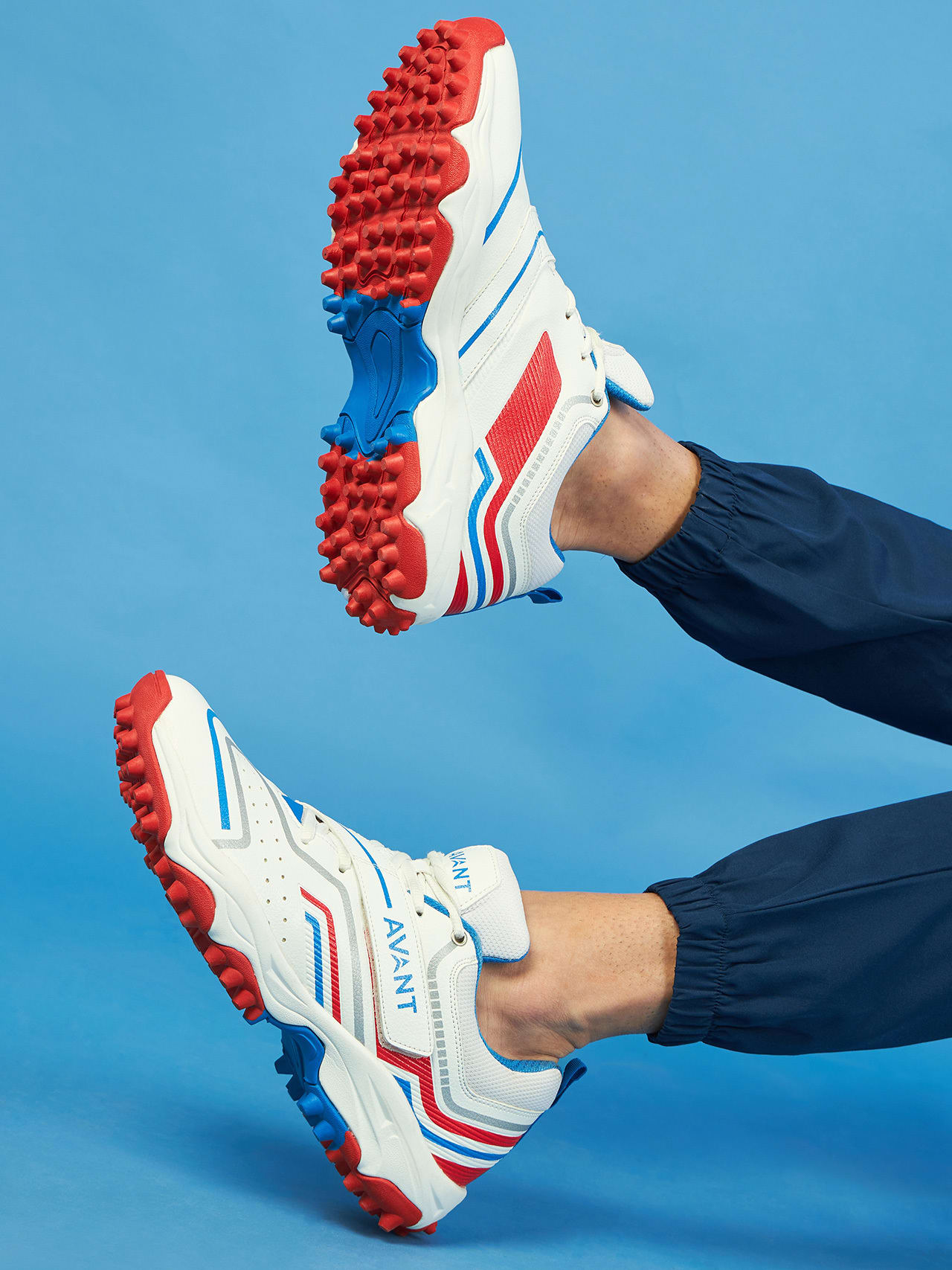 Avant Men's Impact Cricket Shoes - White