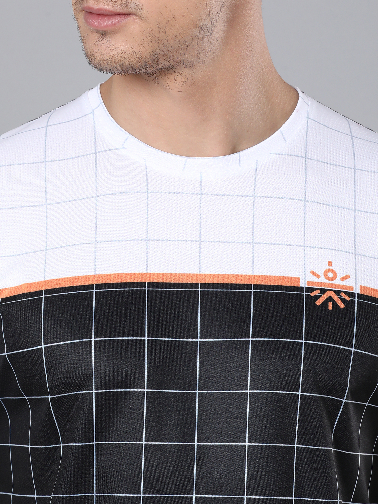 Signature Grid White Black Workout Tee