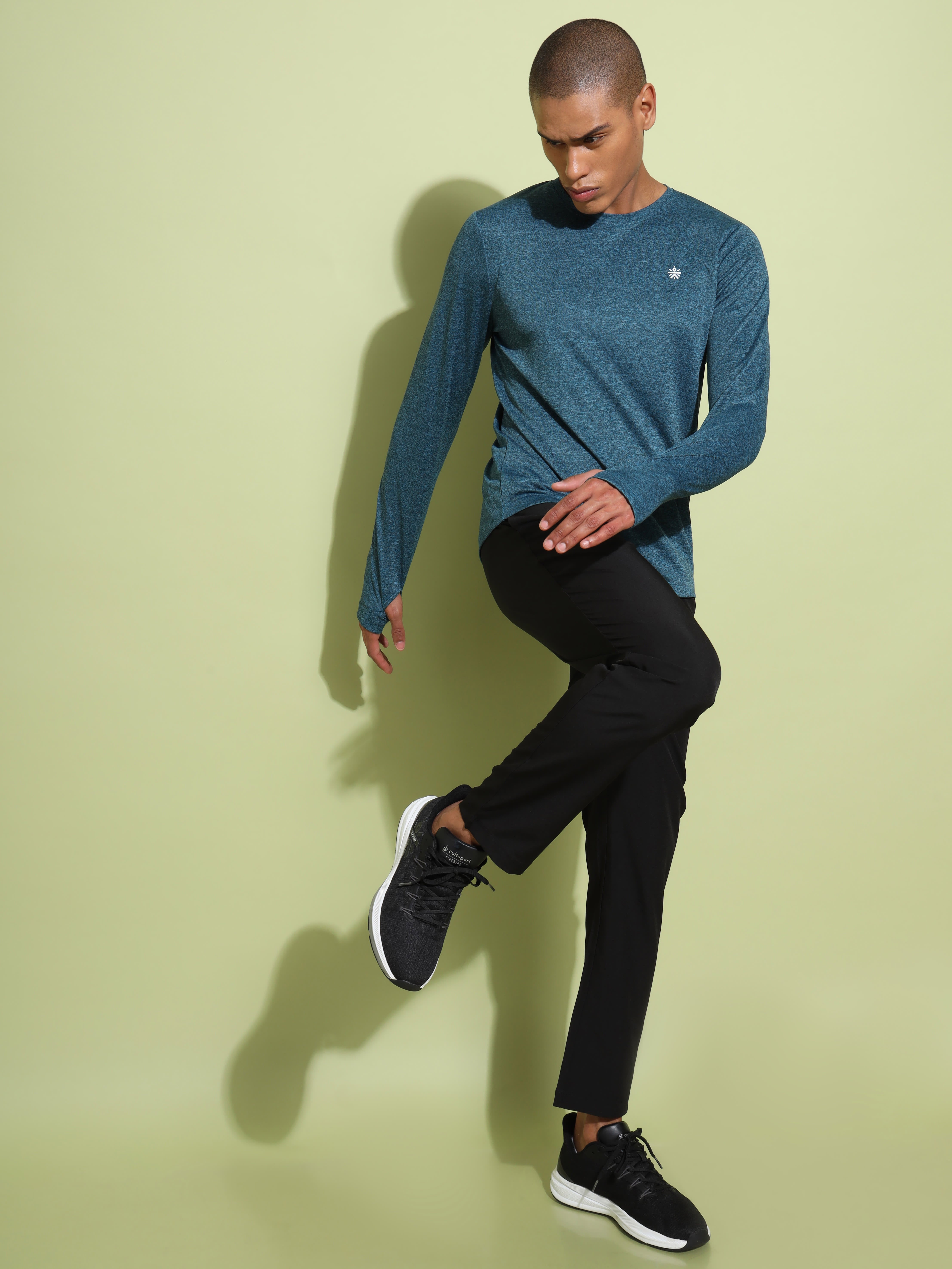 Melange Performance T-shirt with Thumbholes