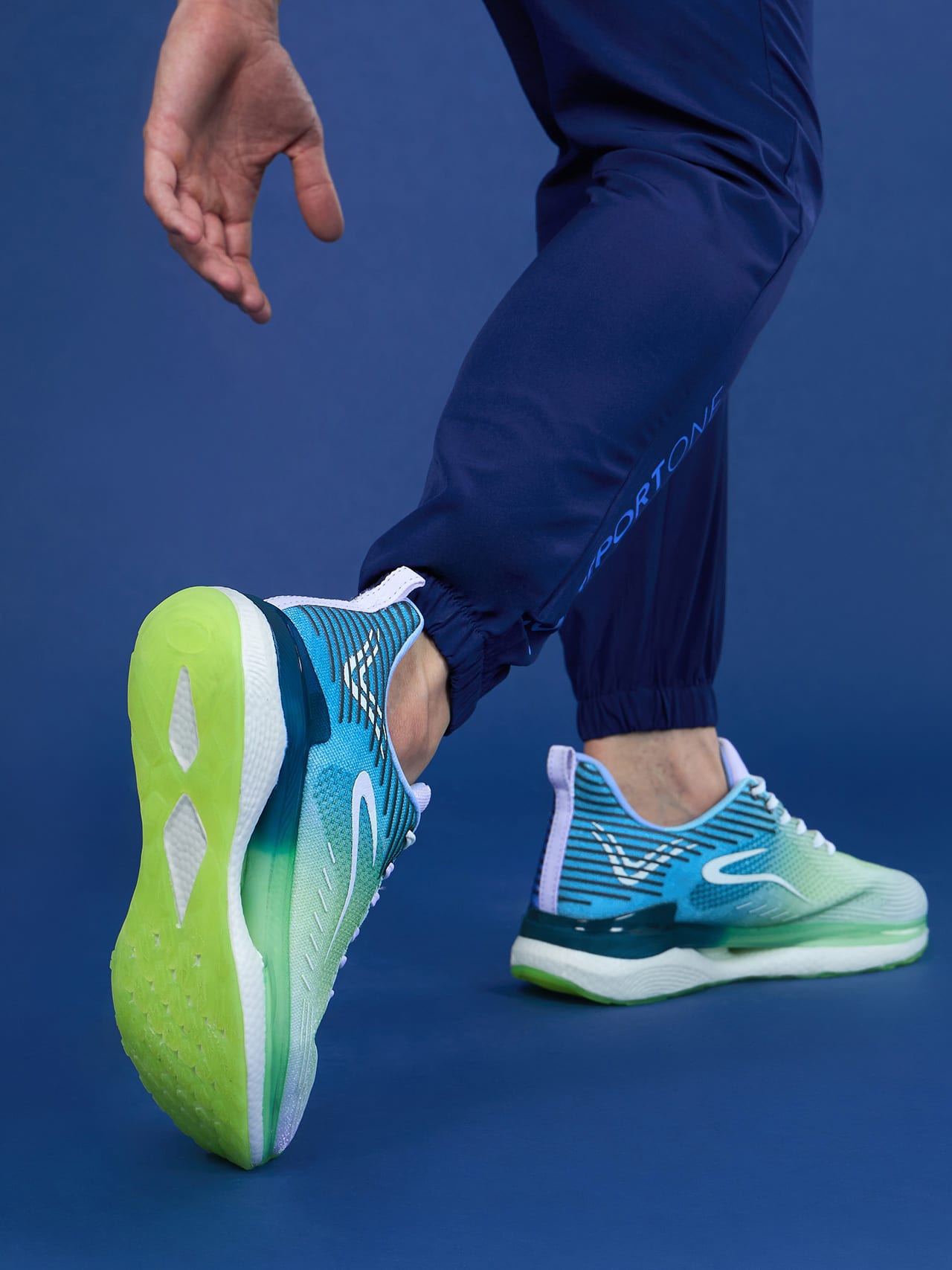 Avant Men's BounceMax Walking shoes-White/Blue/Green