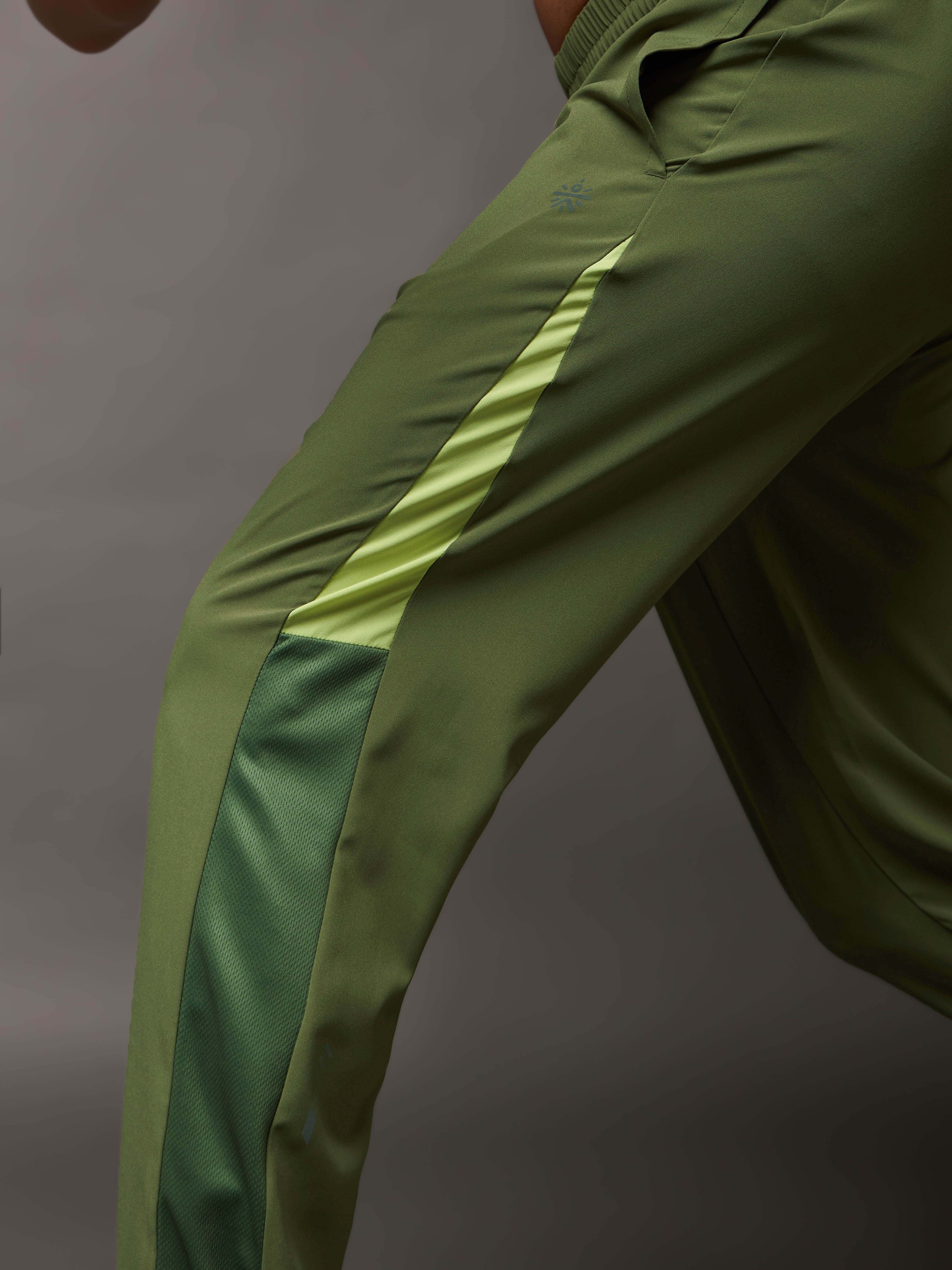 Run Booster Trackpants