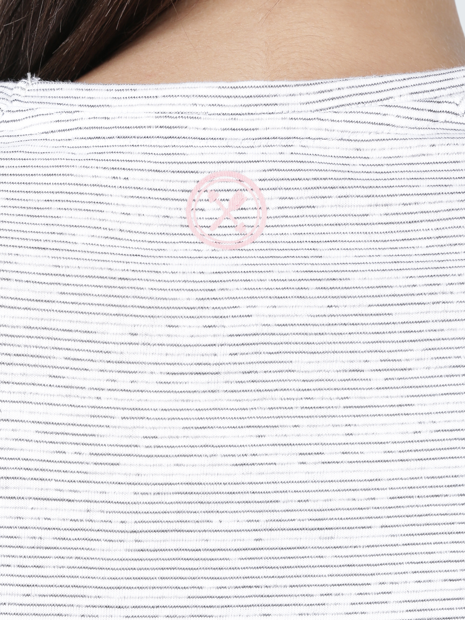 Signature Relax White Casual Tee