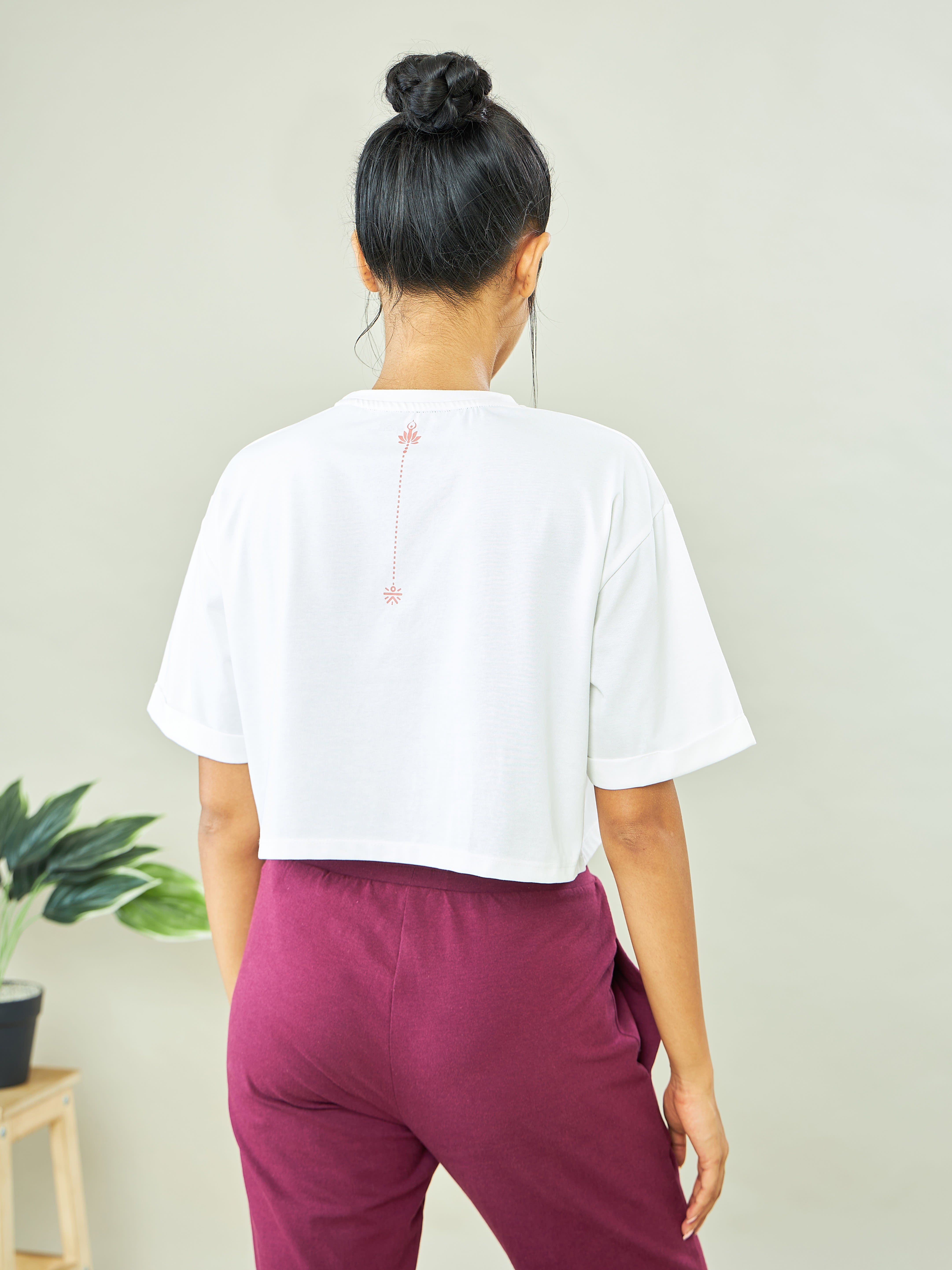 Graphic Print Yoga Crop Top