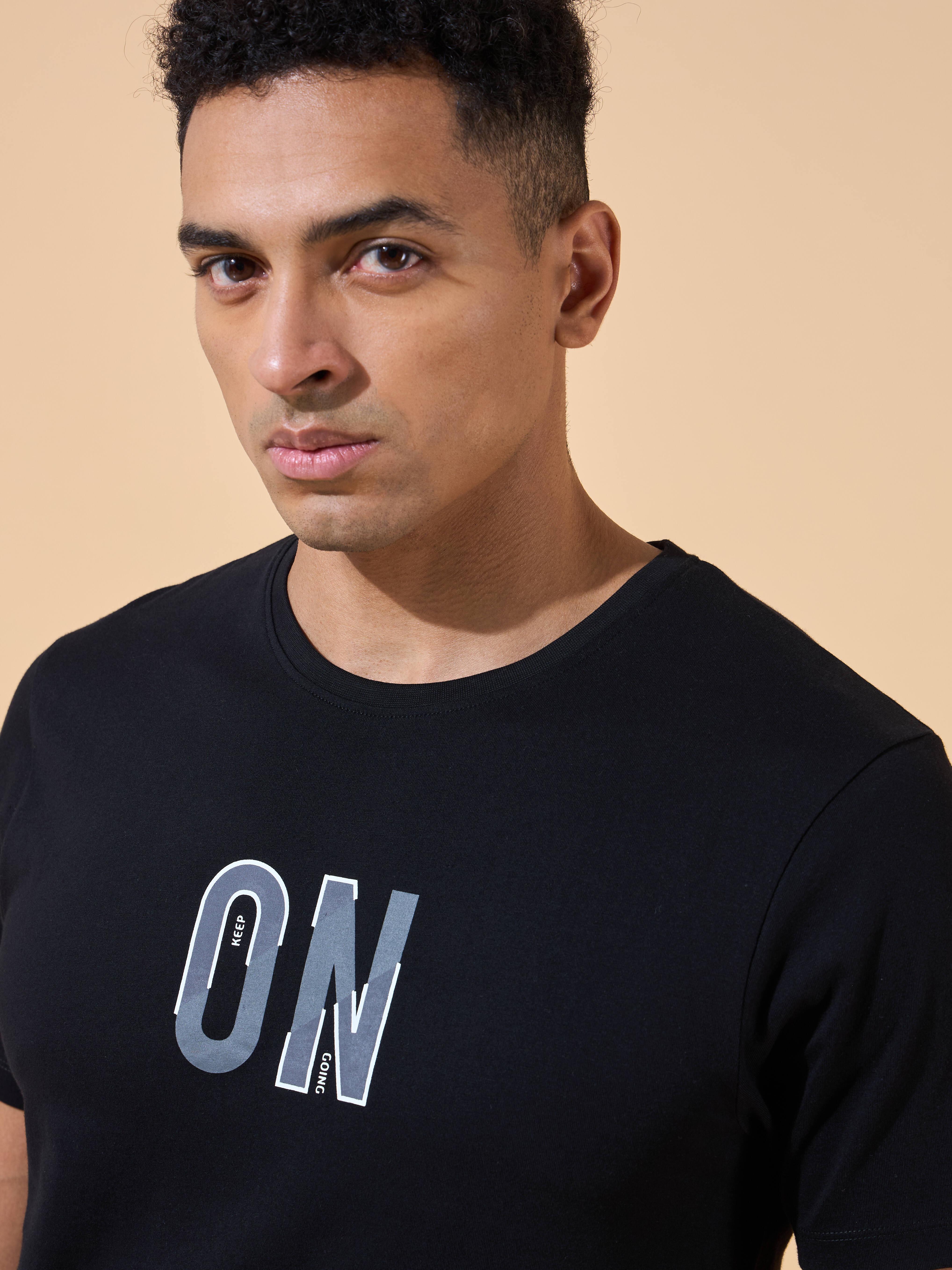 Keep On Going Print T-shirt