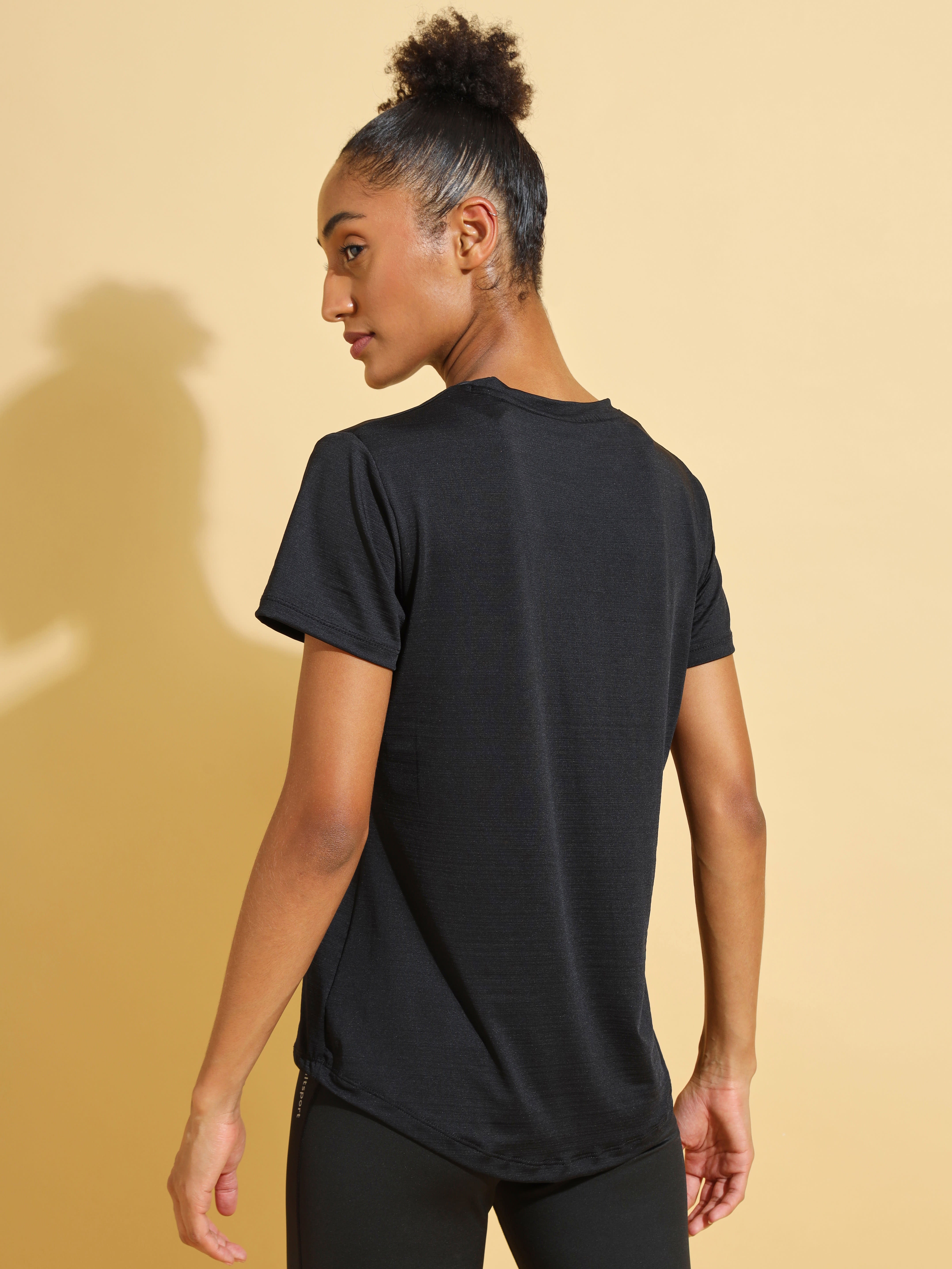 Solid Active T-shirt with Logo