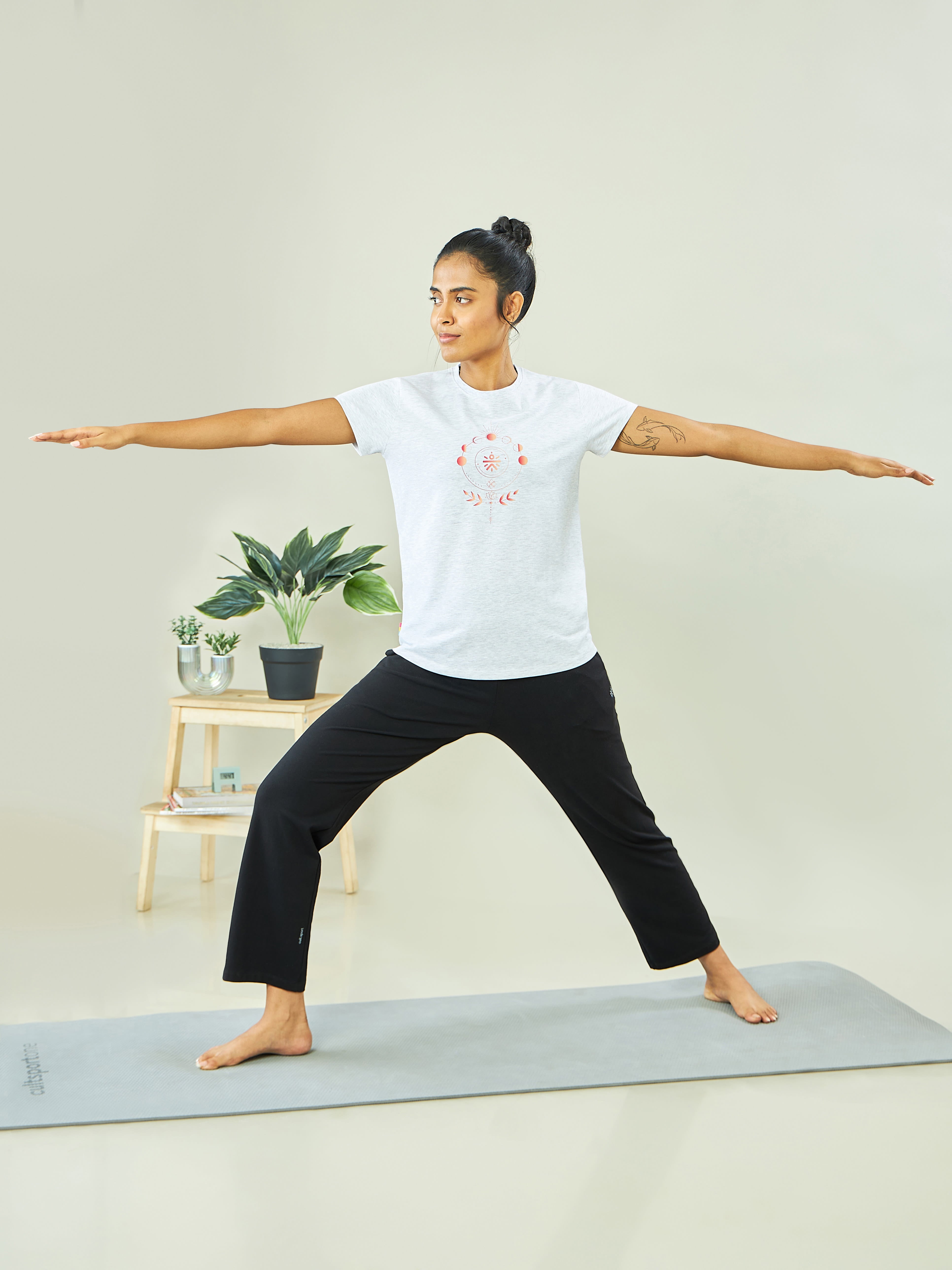 Graphic Print Yoga T-shirt