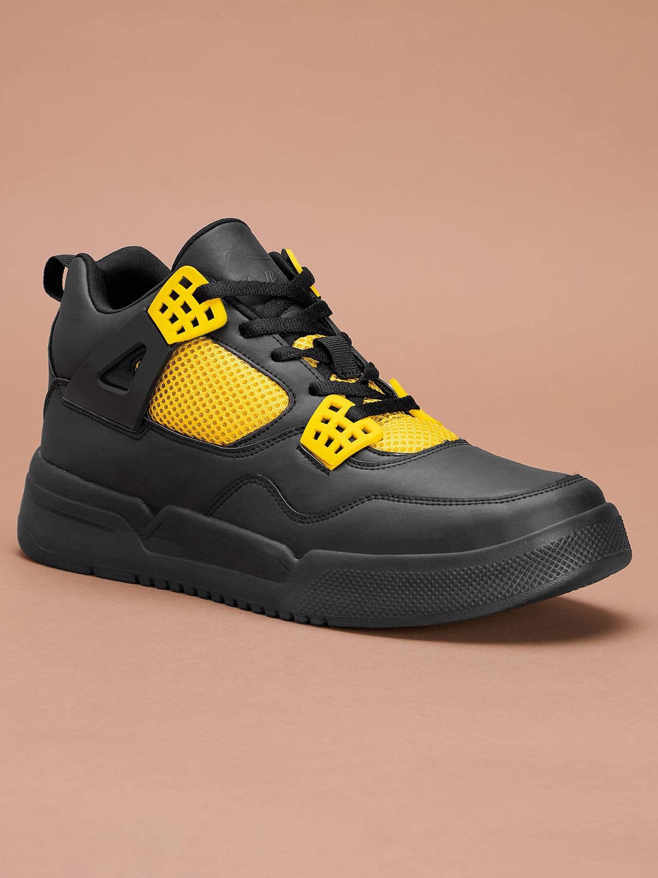 Avant Men's Felix Sneaker Shoes - Black / Yellow