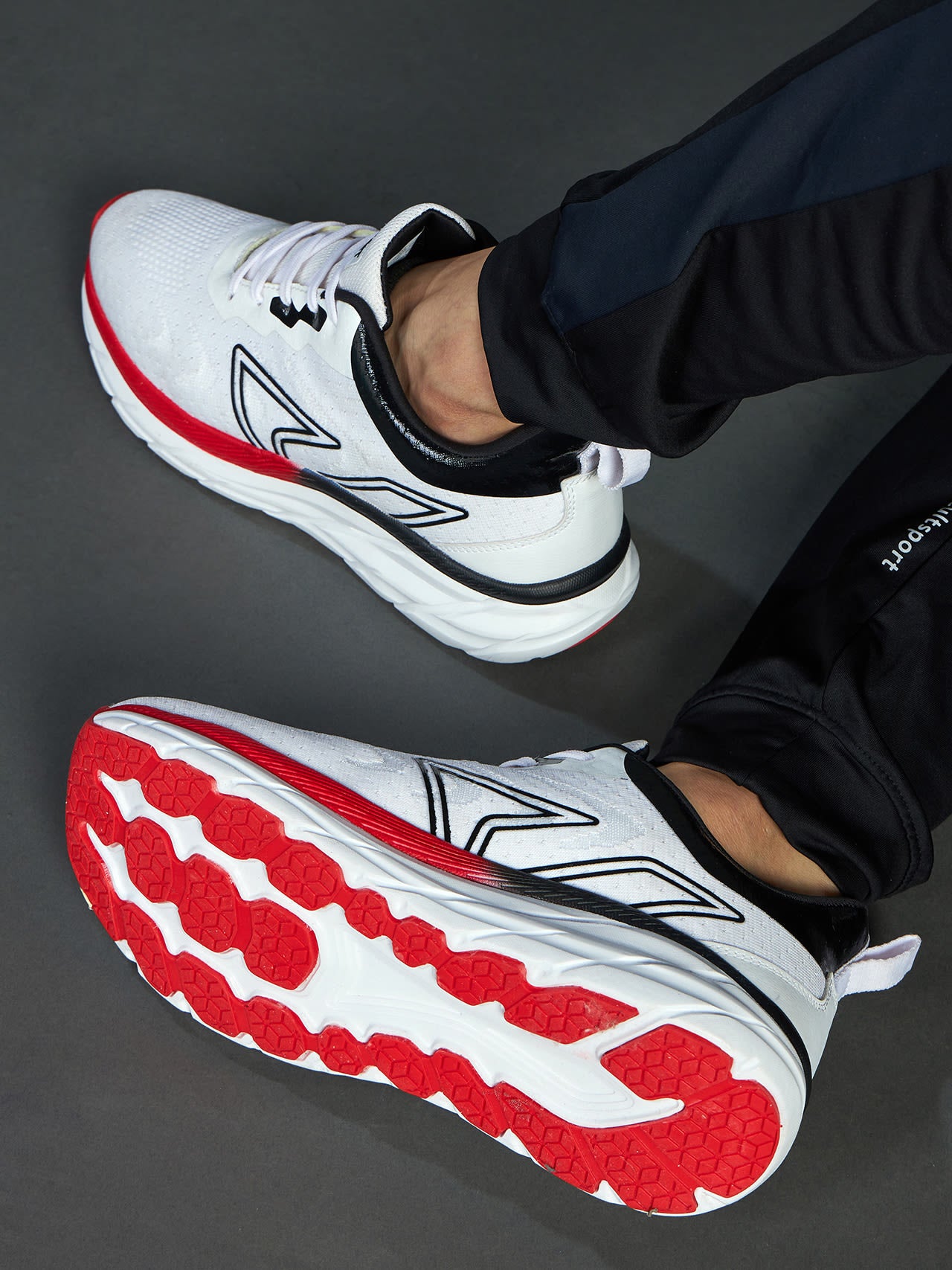 Avant Men's Vector Running shoes - White/Black