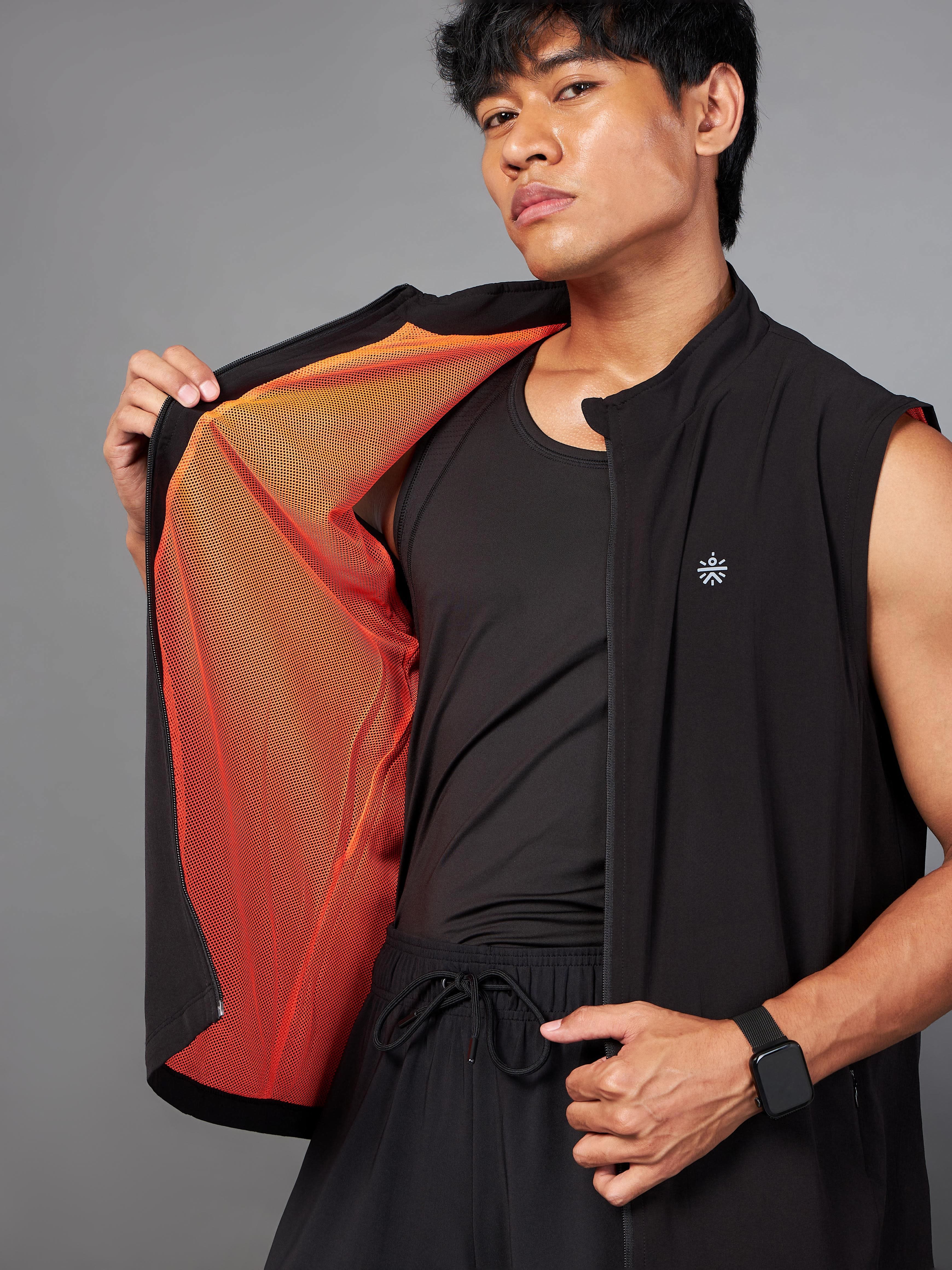 Dawn to Dusk Black Running Gillet