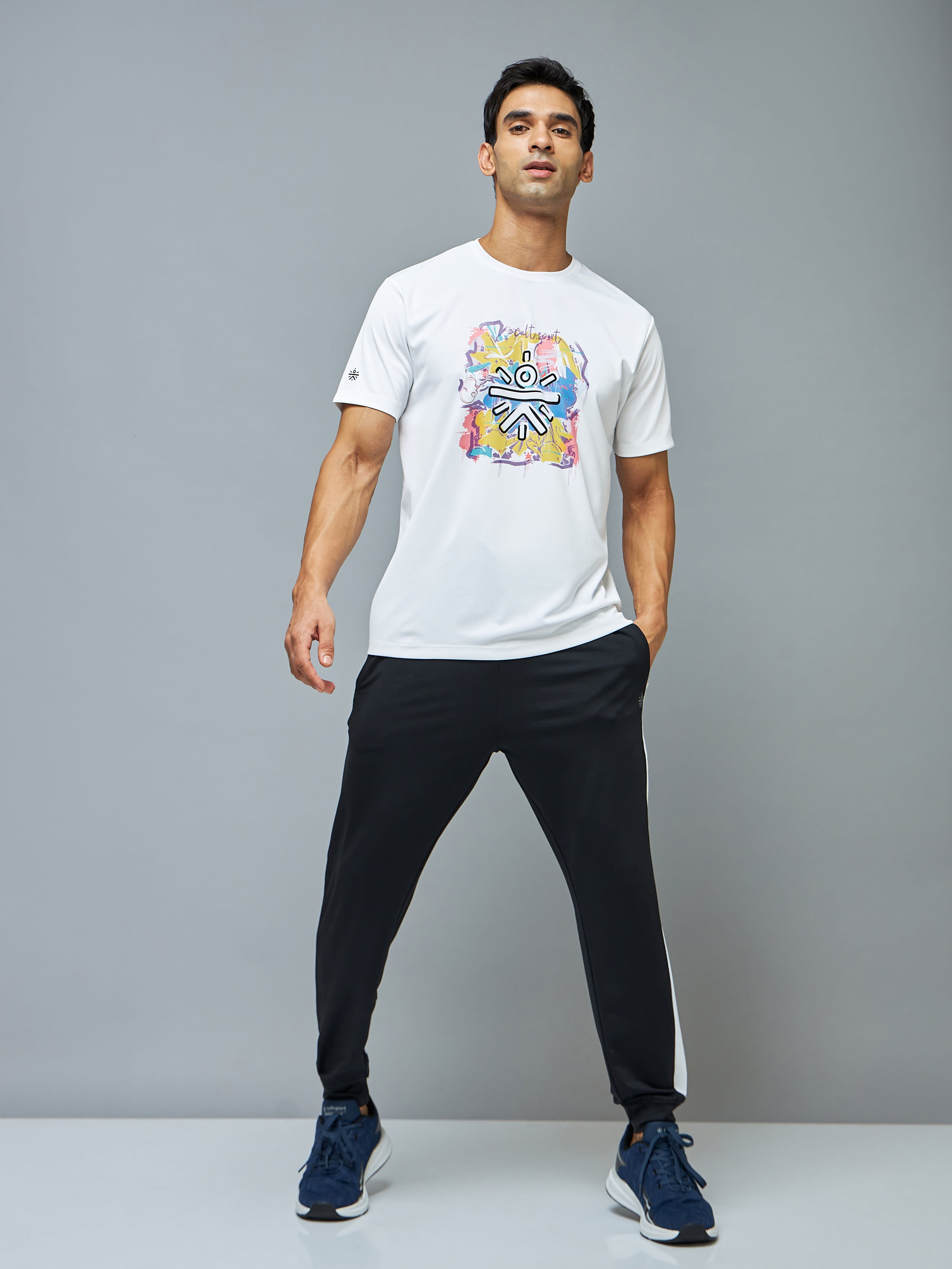 Signature Logo Graphic Training T-shirt