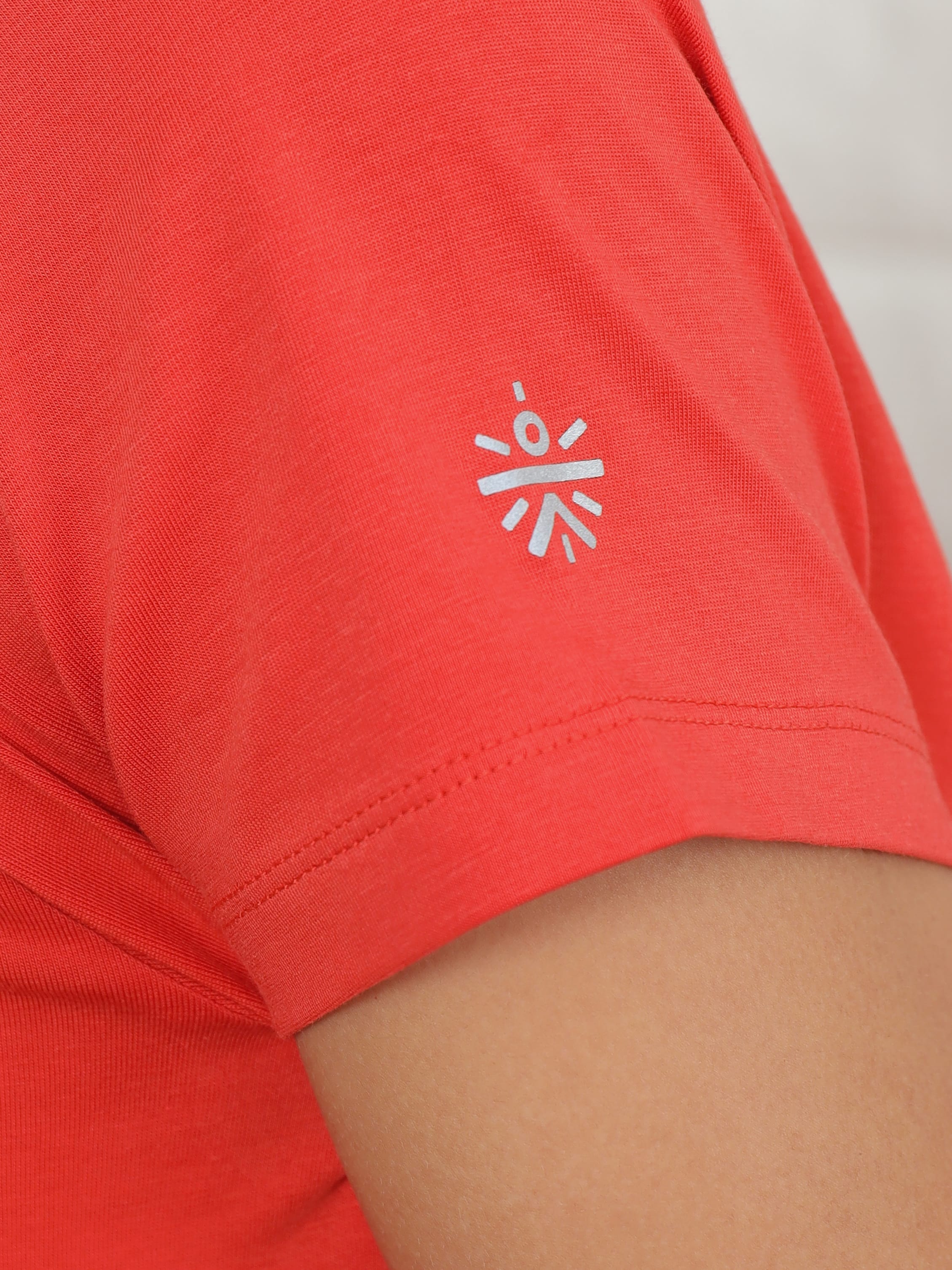 Graphic Print Yoga T-shirt