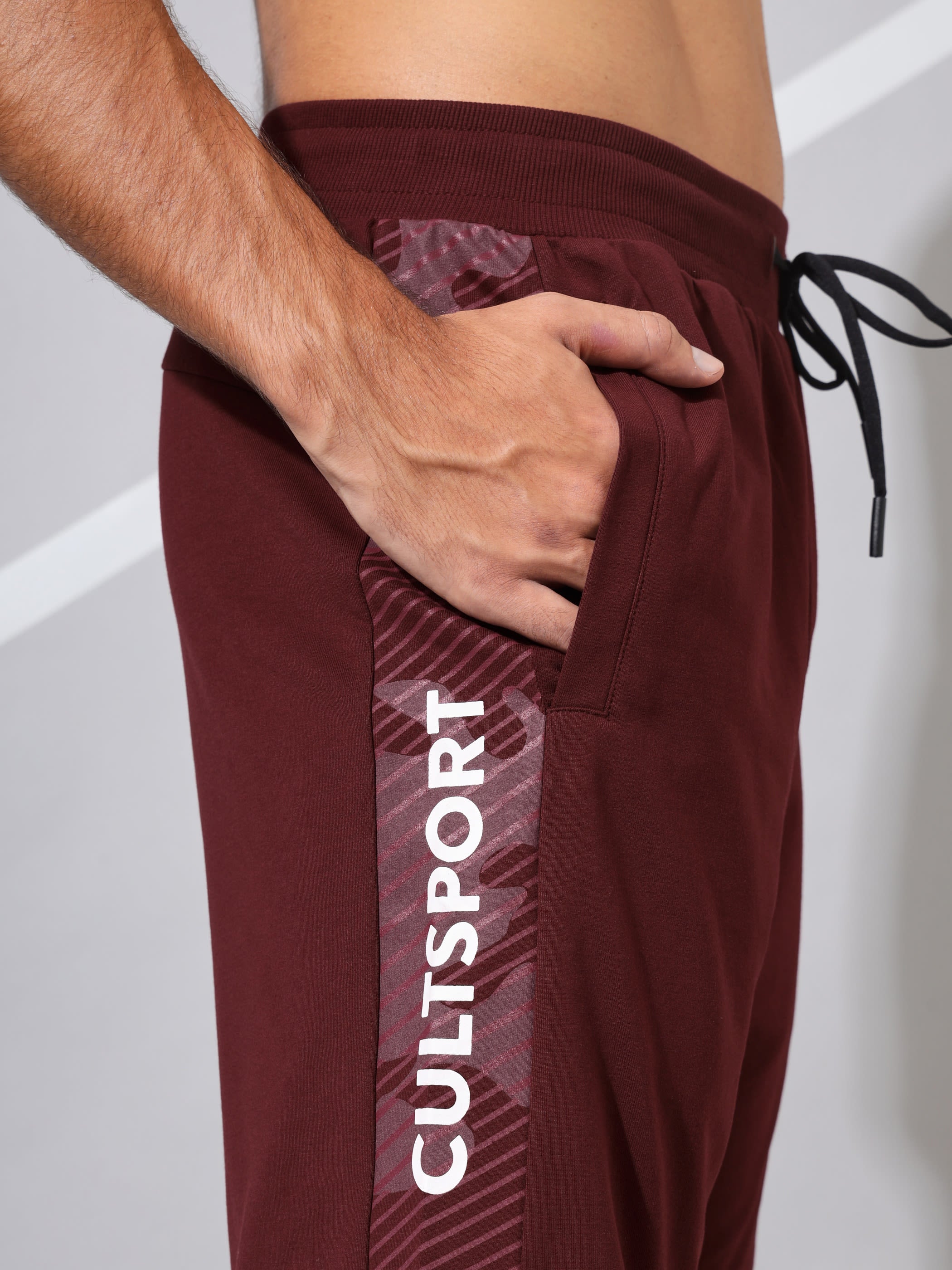 Comfort Shorts with Tonal Panel Print