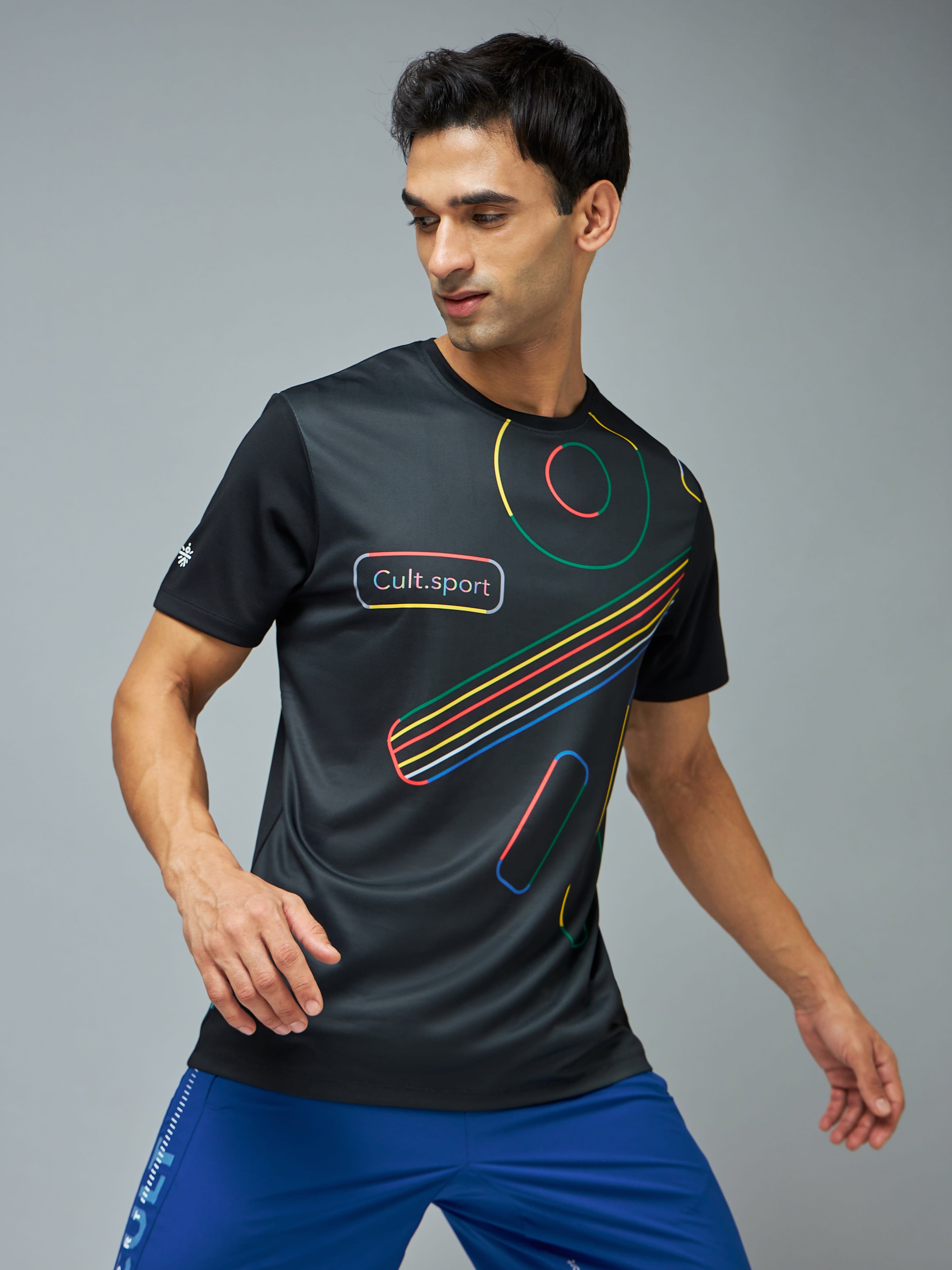 Signature Logo Graphic Training T-shirt