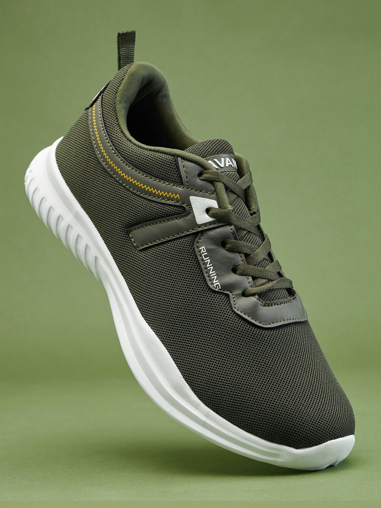 Avant Men's Trace Walking Shoes-Olive