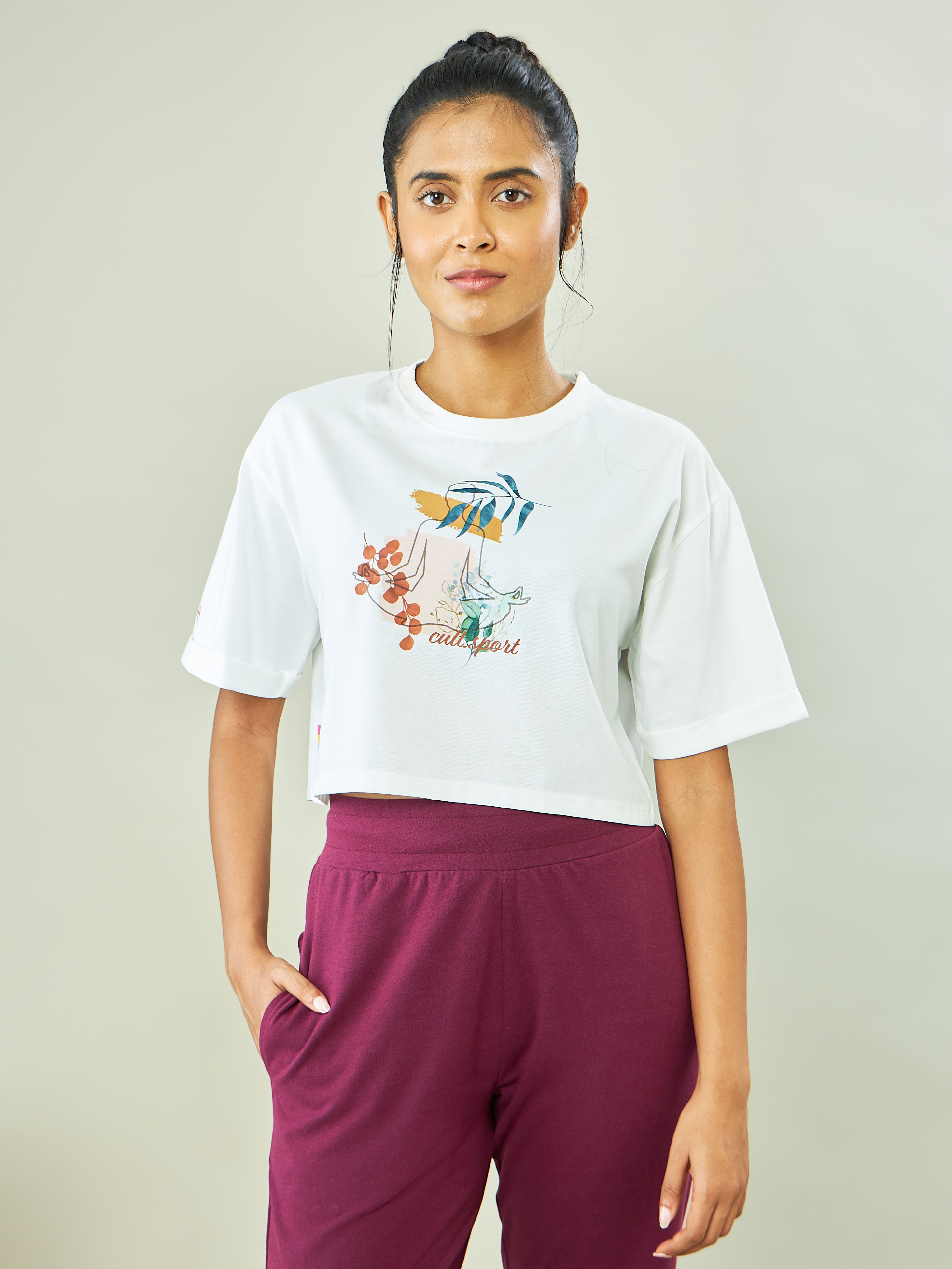 Graphic Print Yoga Crop Top