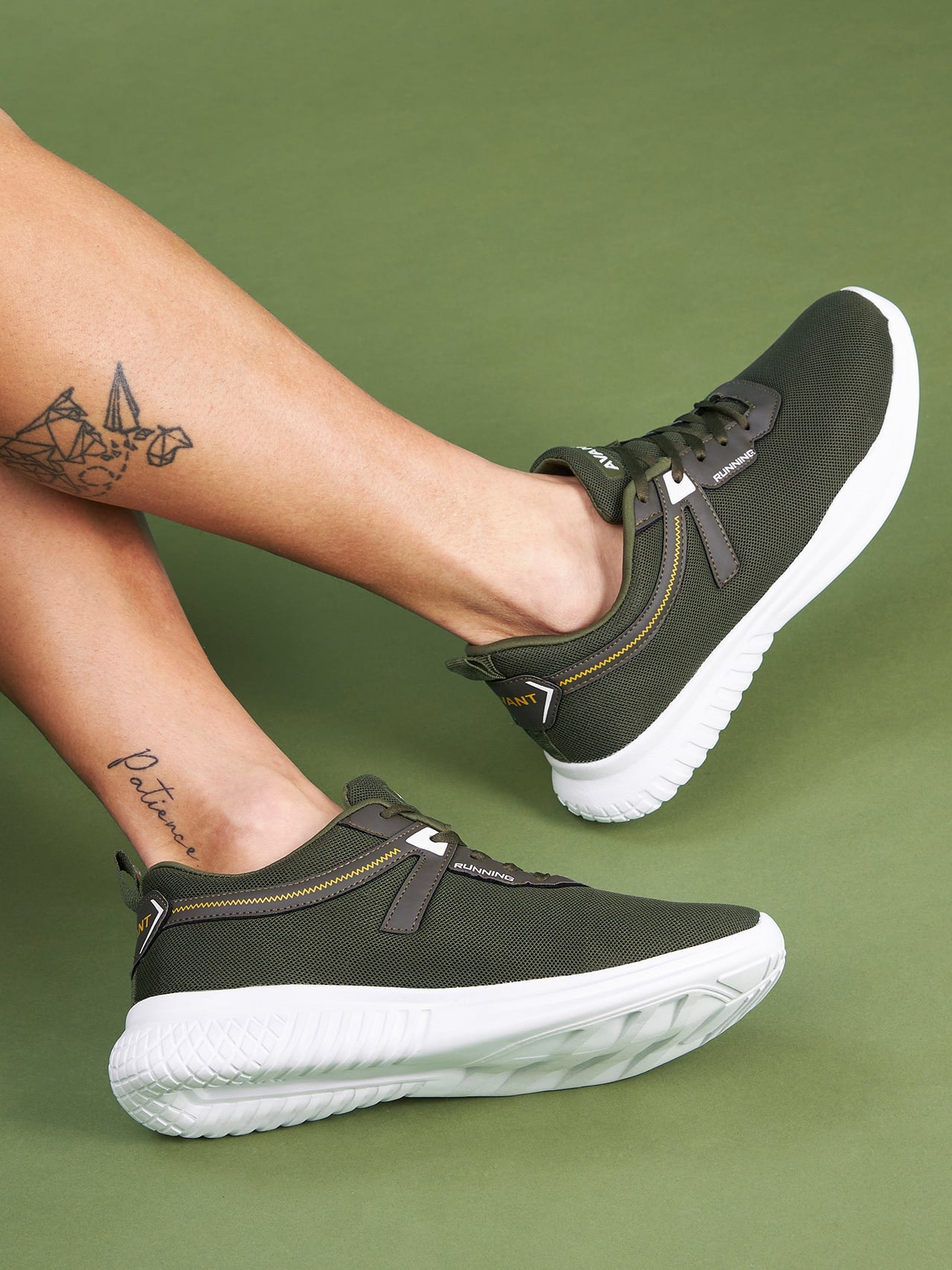 Avant Men's Trace Walking Shoes-Olive