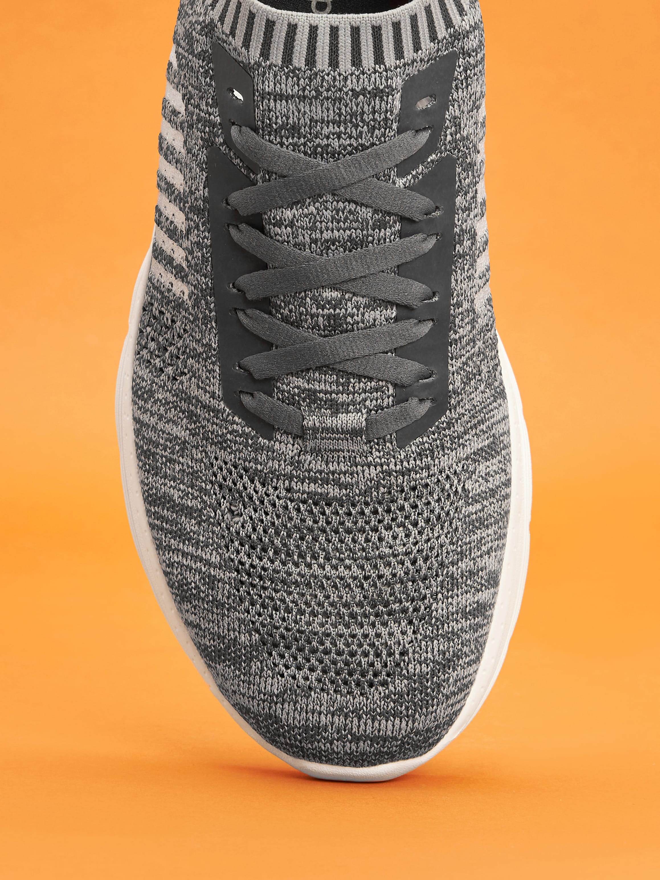 cult Versa Vita Men Running Shoes - Grey