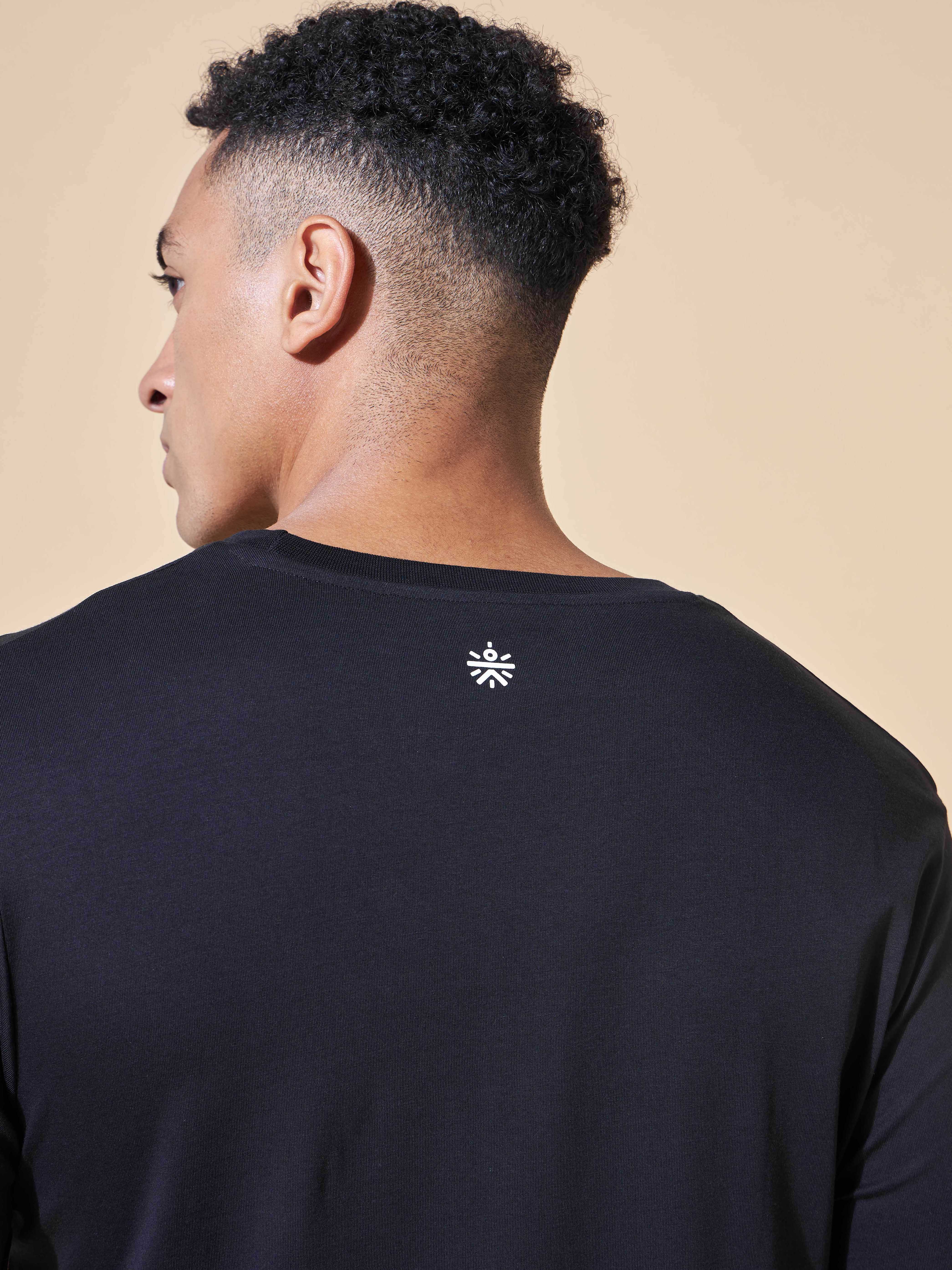 Find Your Edge Print T-shirt