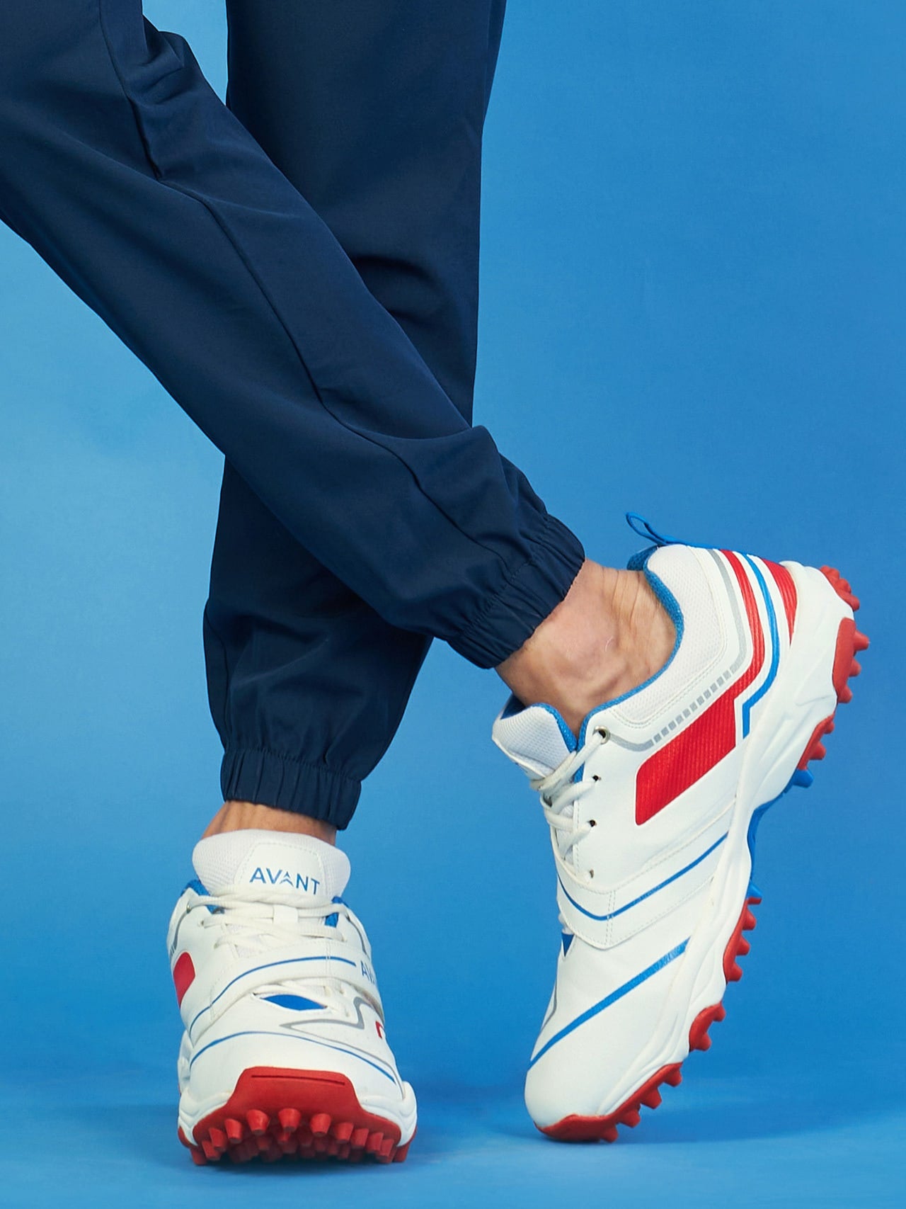 Avant Men's Impact Cricket Shoes - White