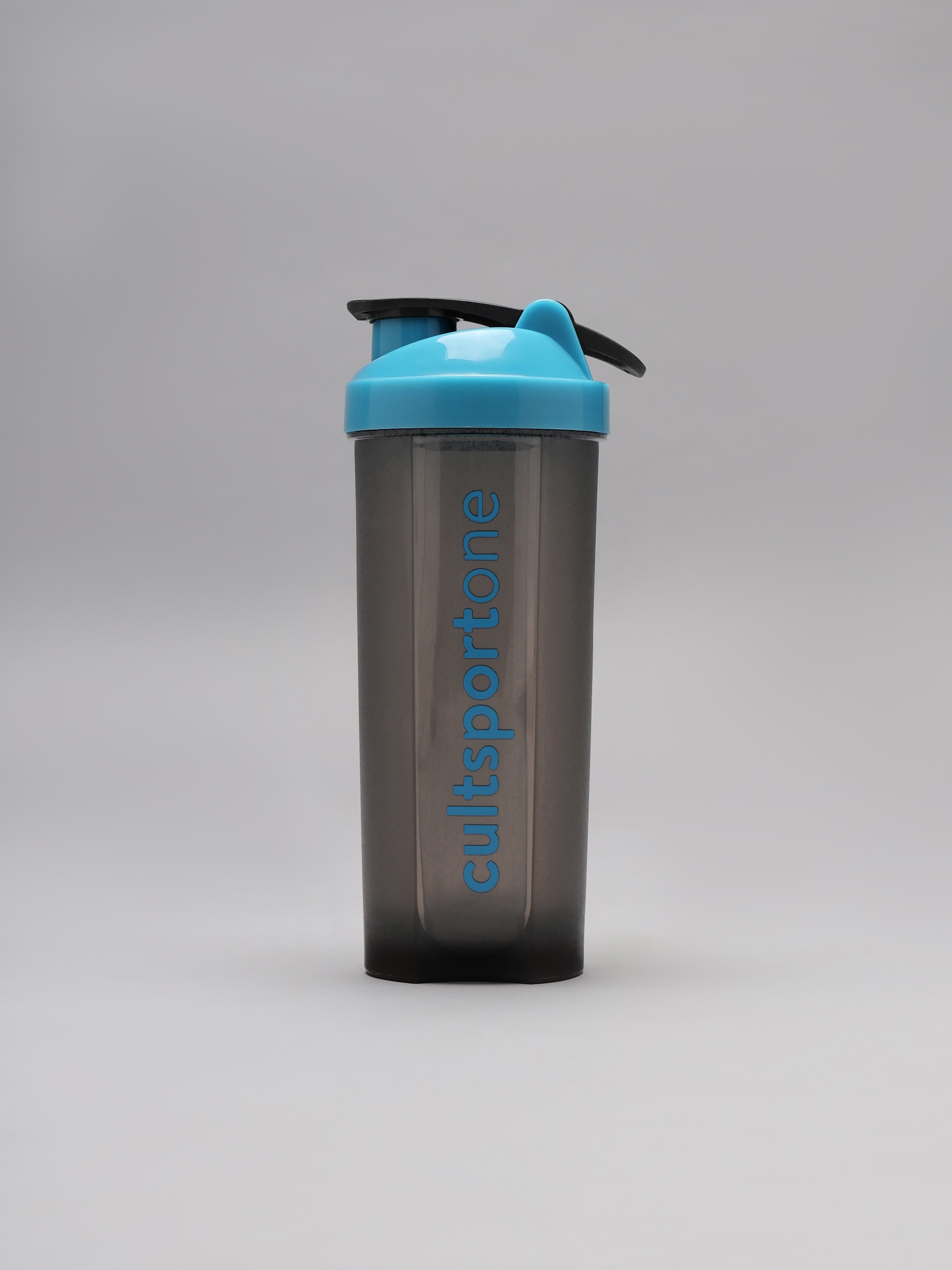 Spill Proof Flip Top Shaker with Blender Ball