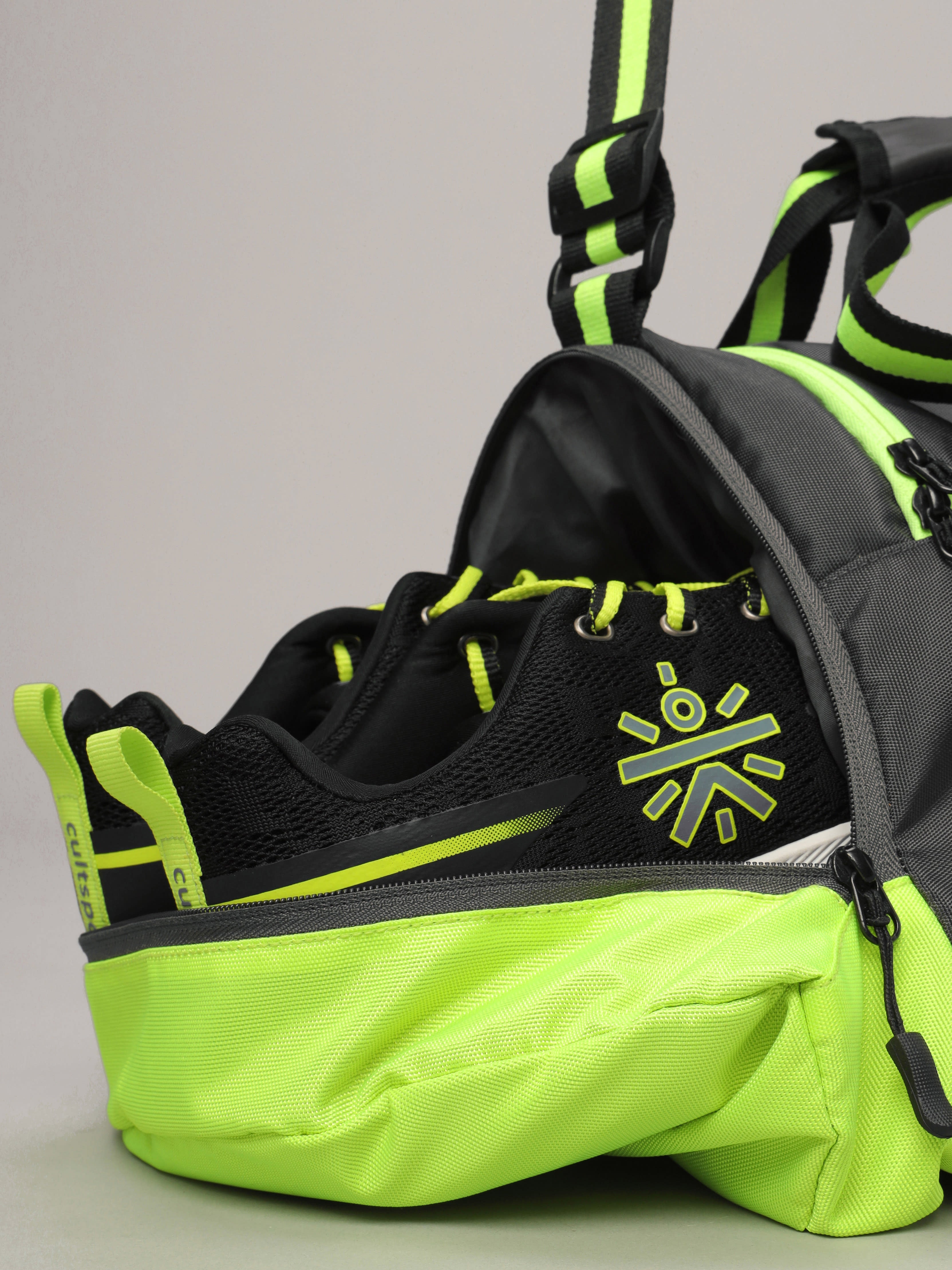 Duffle Bag with Shoe Compartment