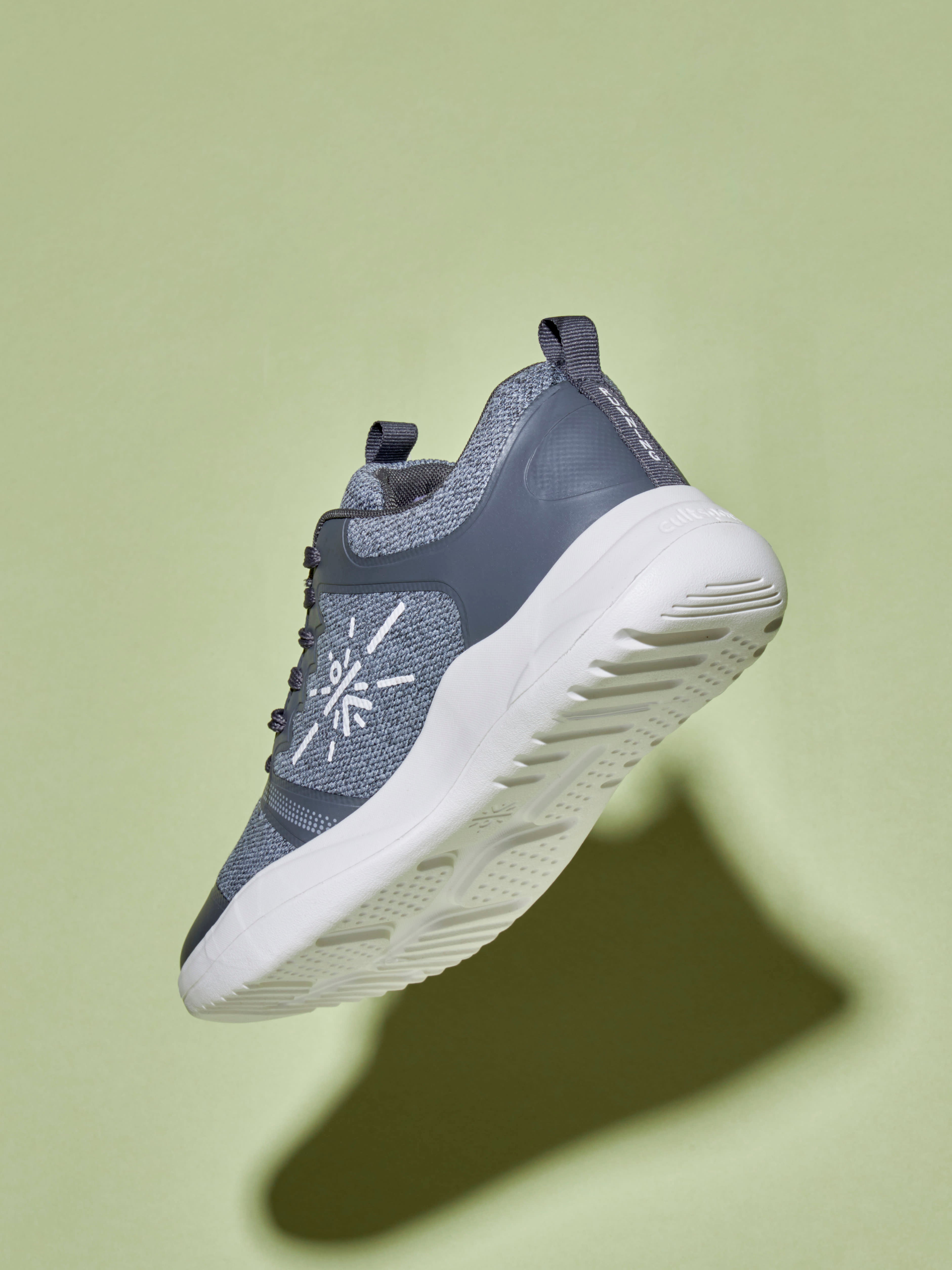 cult Flow Men Running Shoes