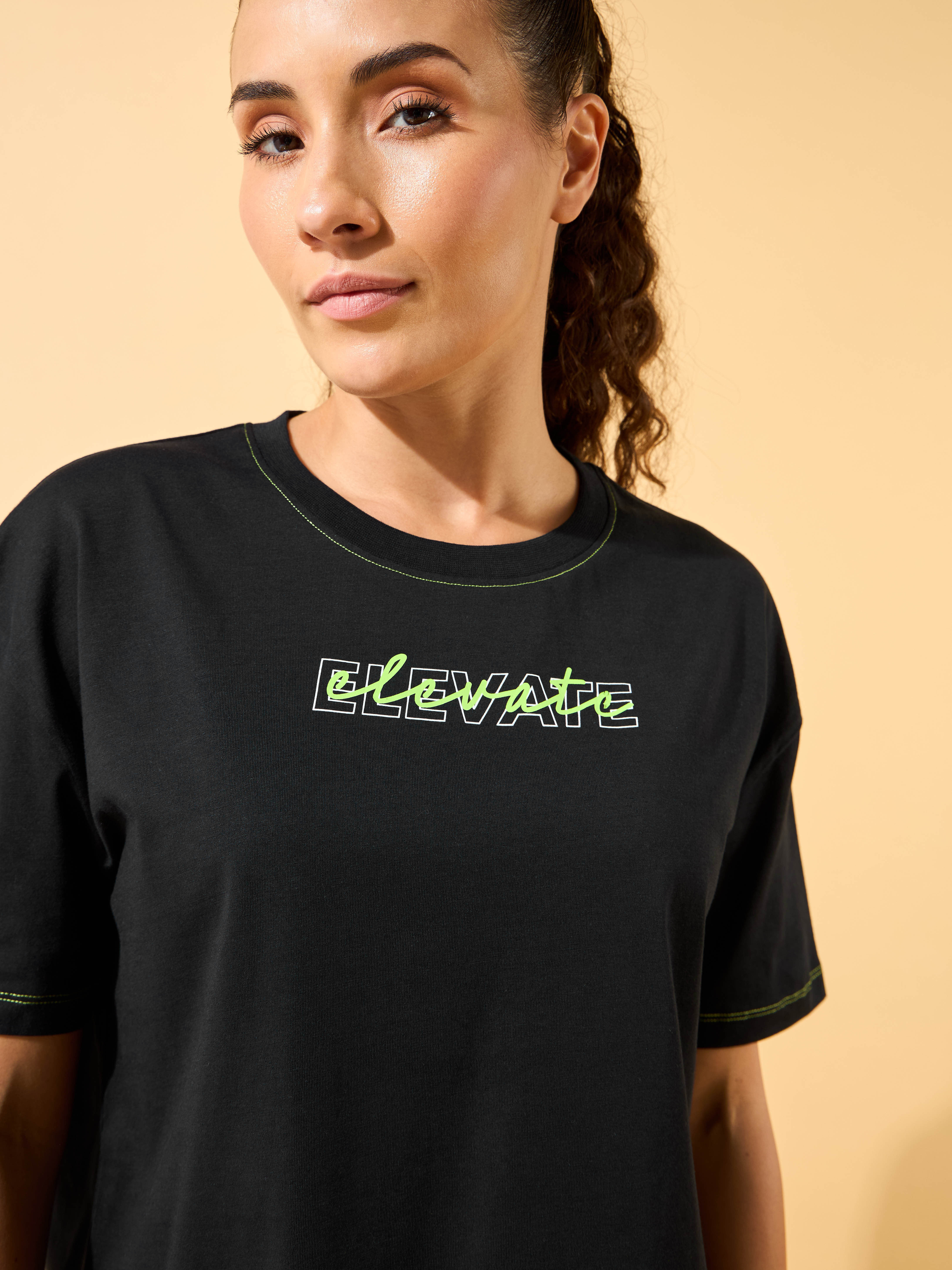 Elevate Print Cropped T-shirt