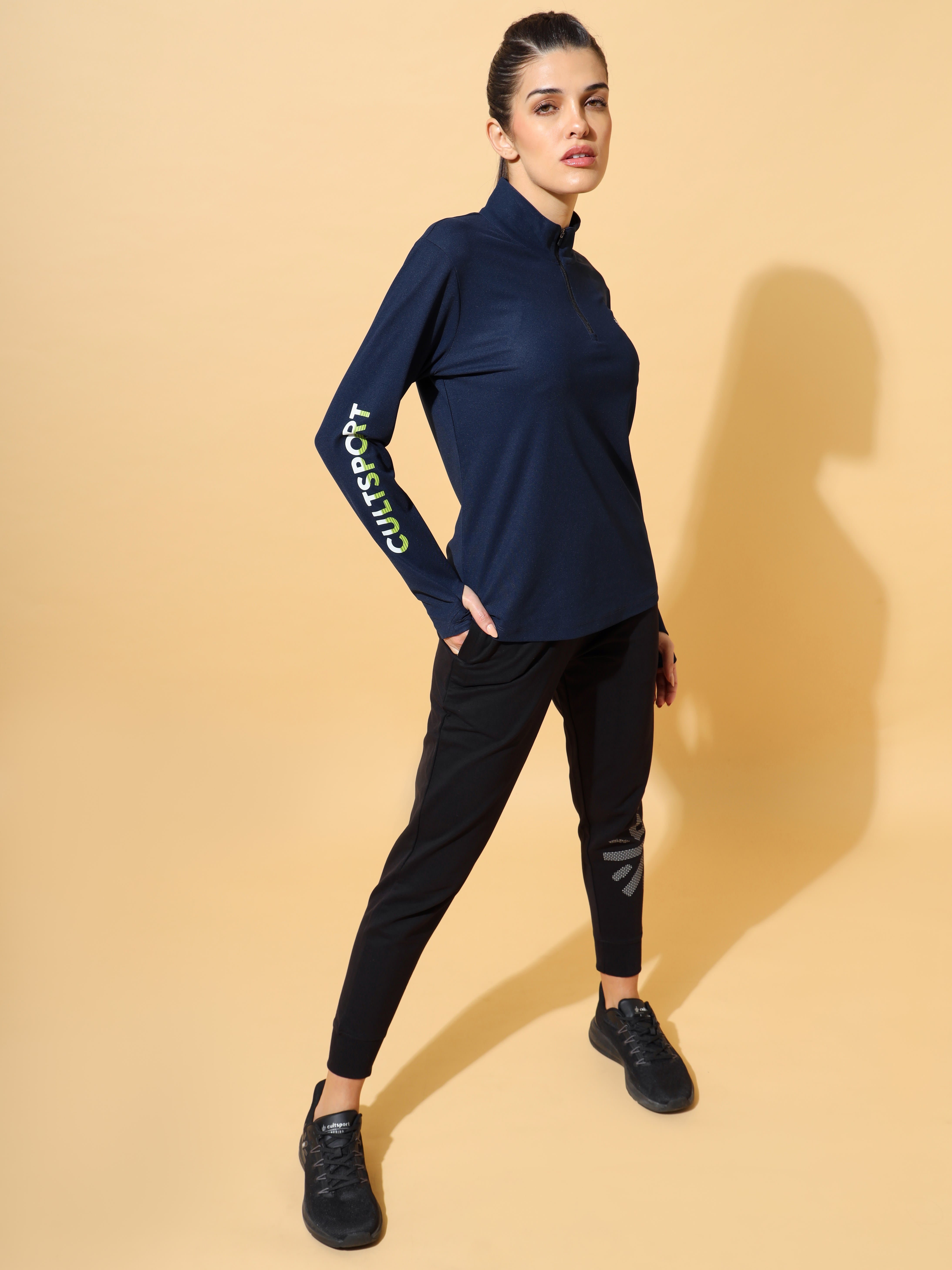 Performance T-shirt with Thumbholes