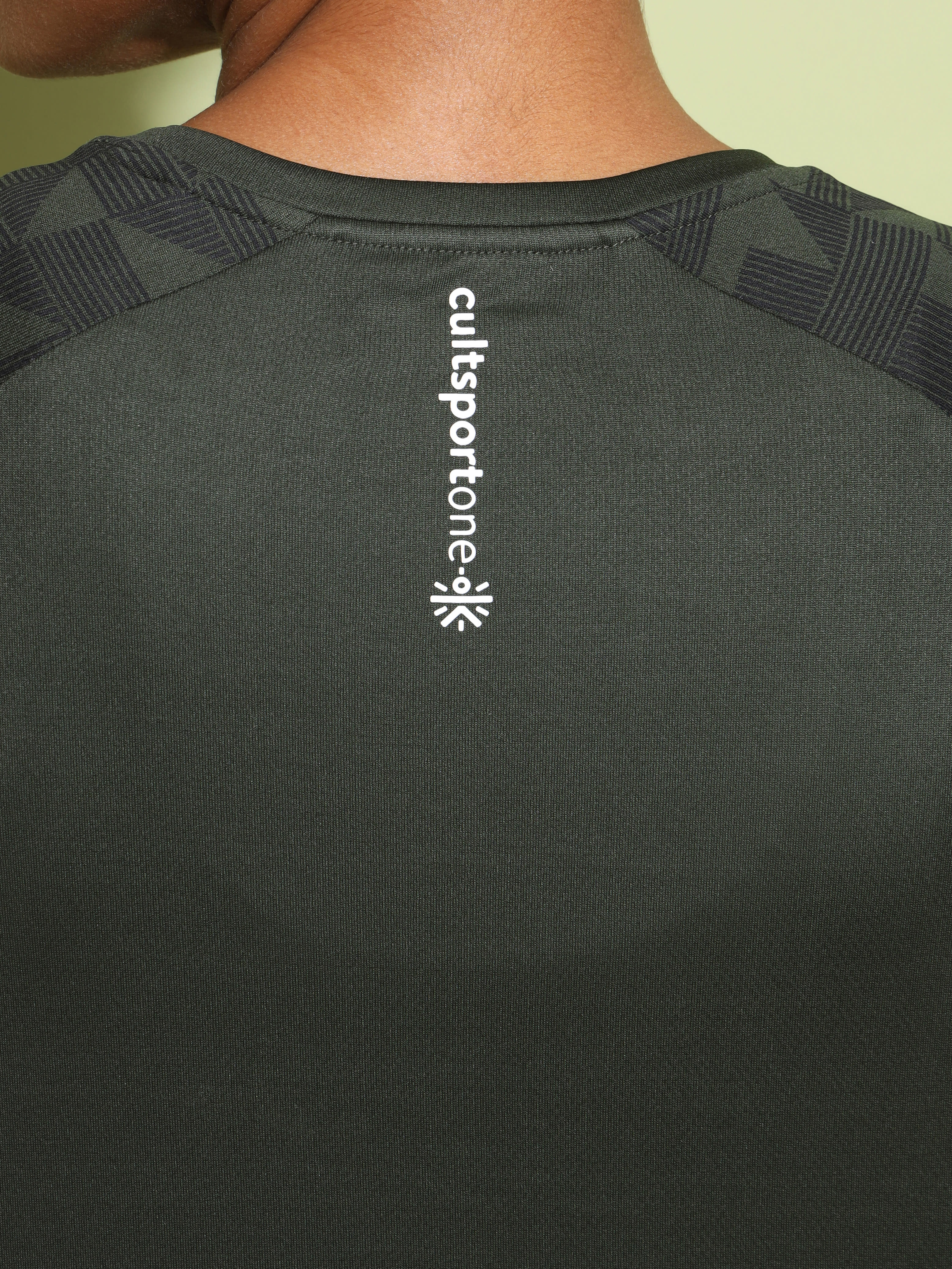 Raglan Sleeve Workout T-shirt