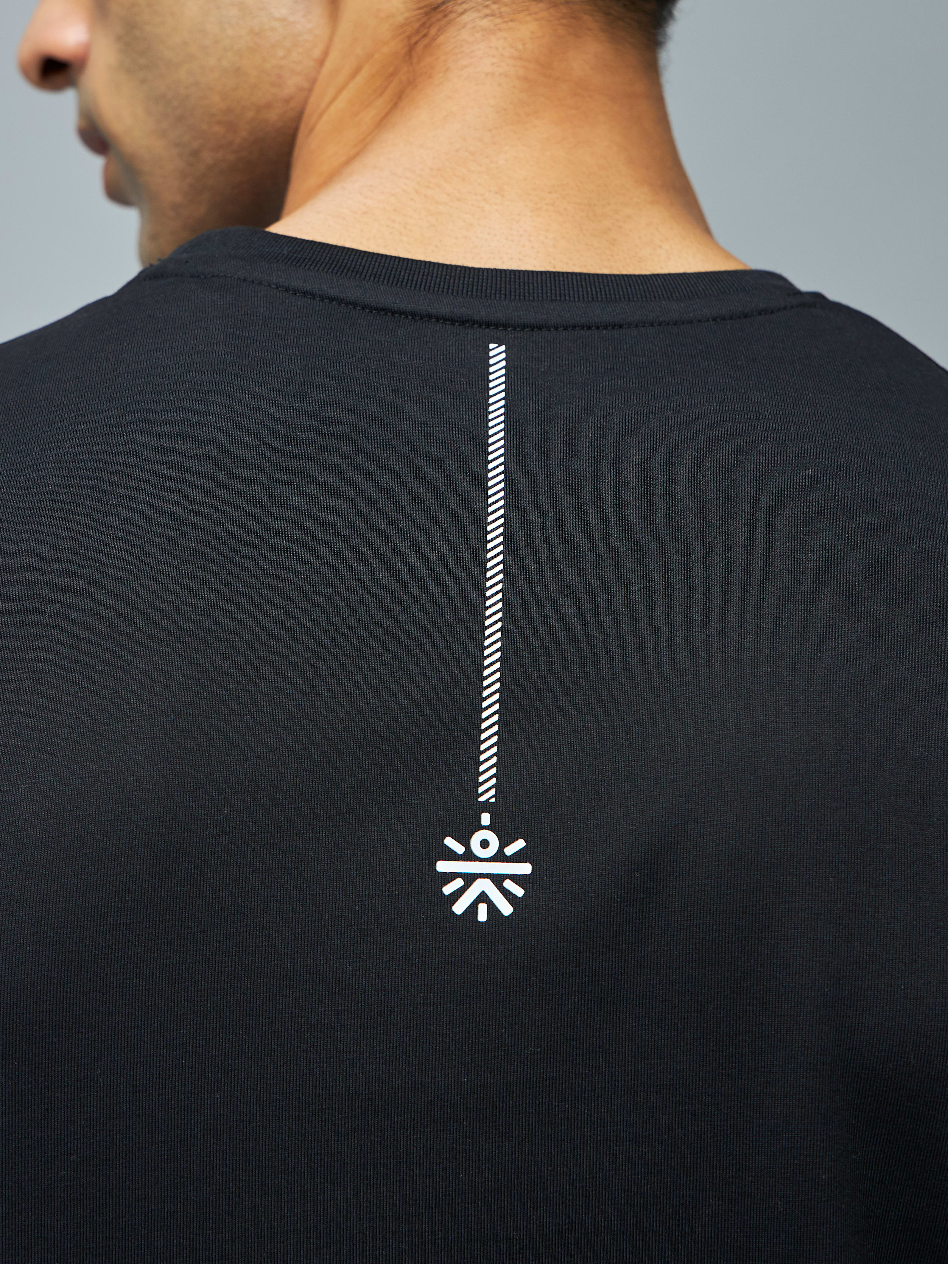 Signature Logo Graphic T-shirt