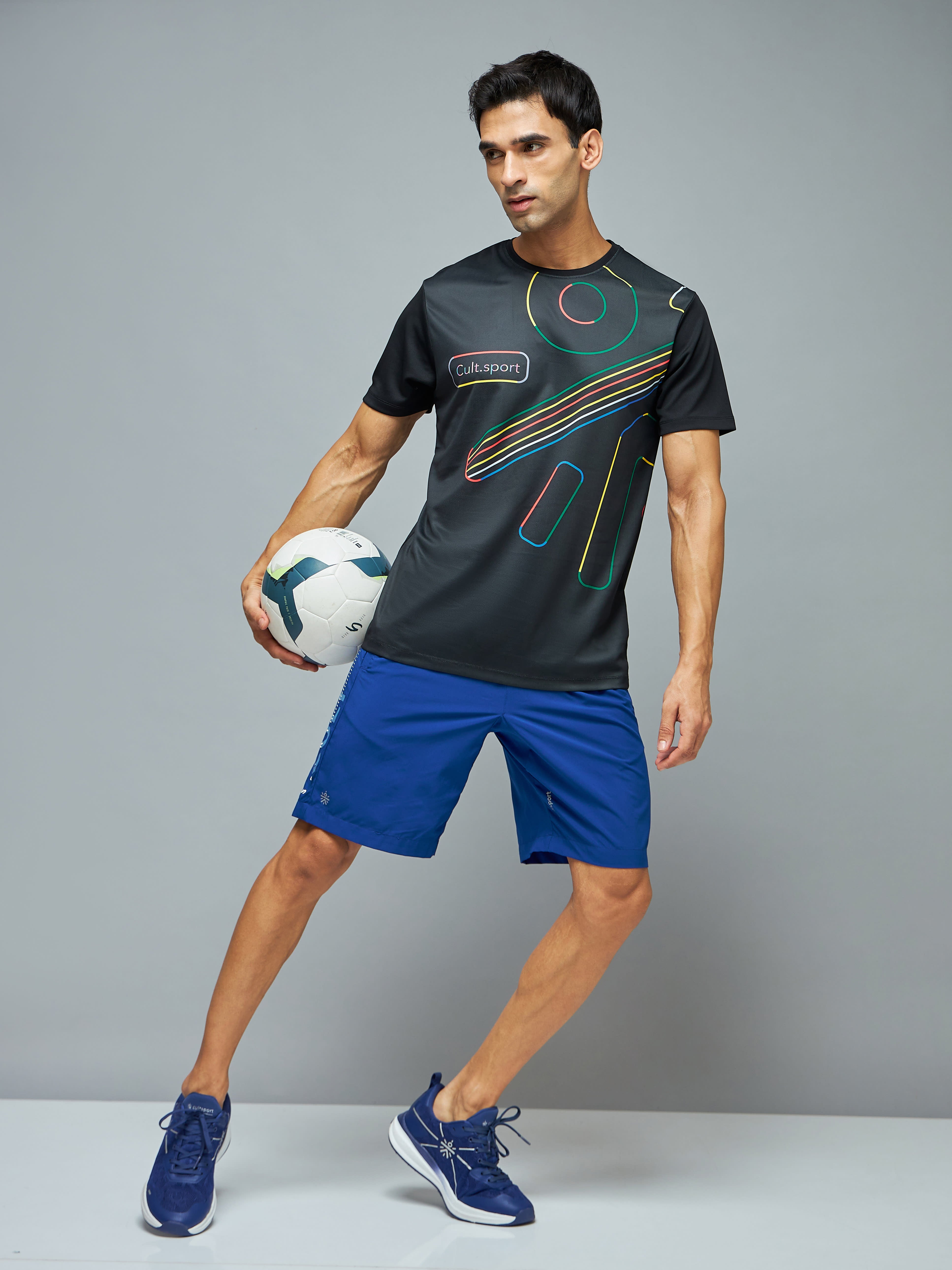 Signature Logo Graphic Training T-shirt