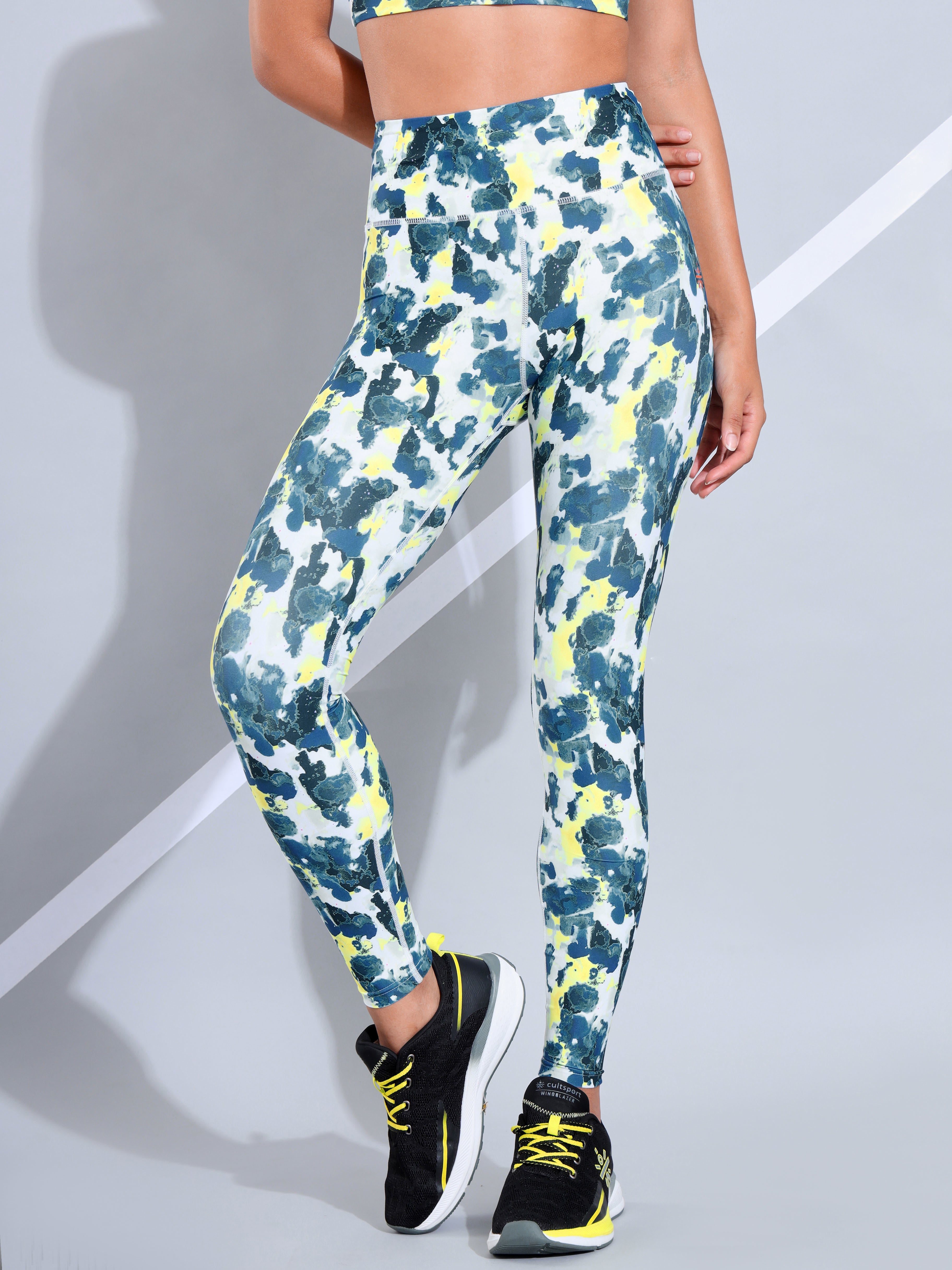 Absolute Fit Tights with Back Pocket