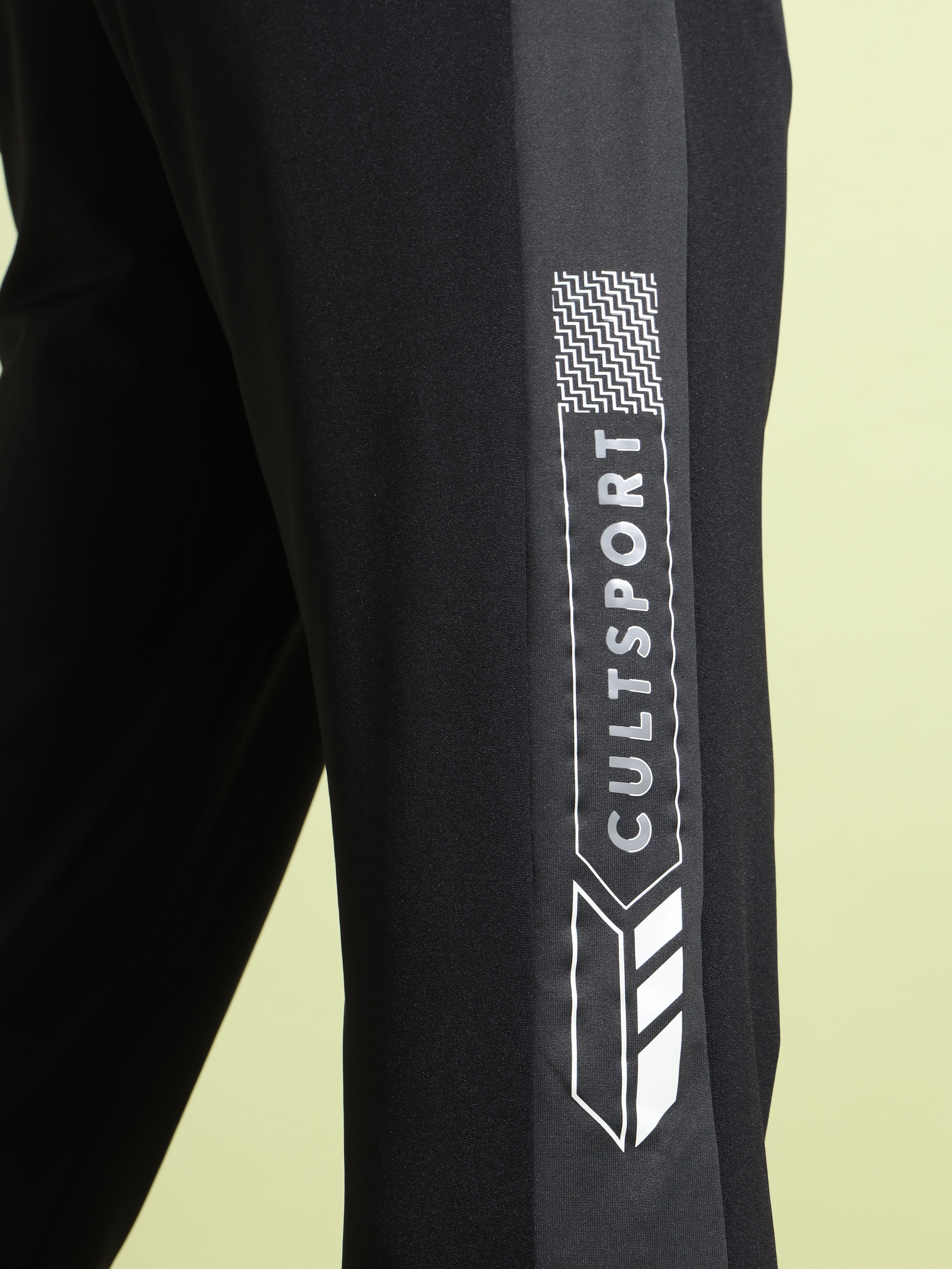 Zrcvyzu3mel2qcbg15y5t3kk