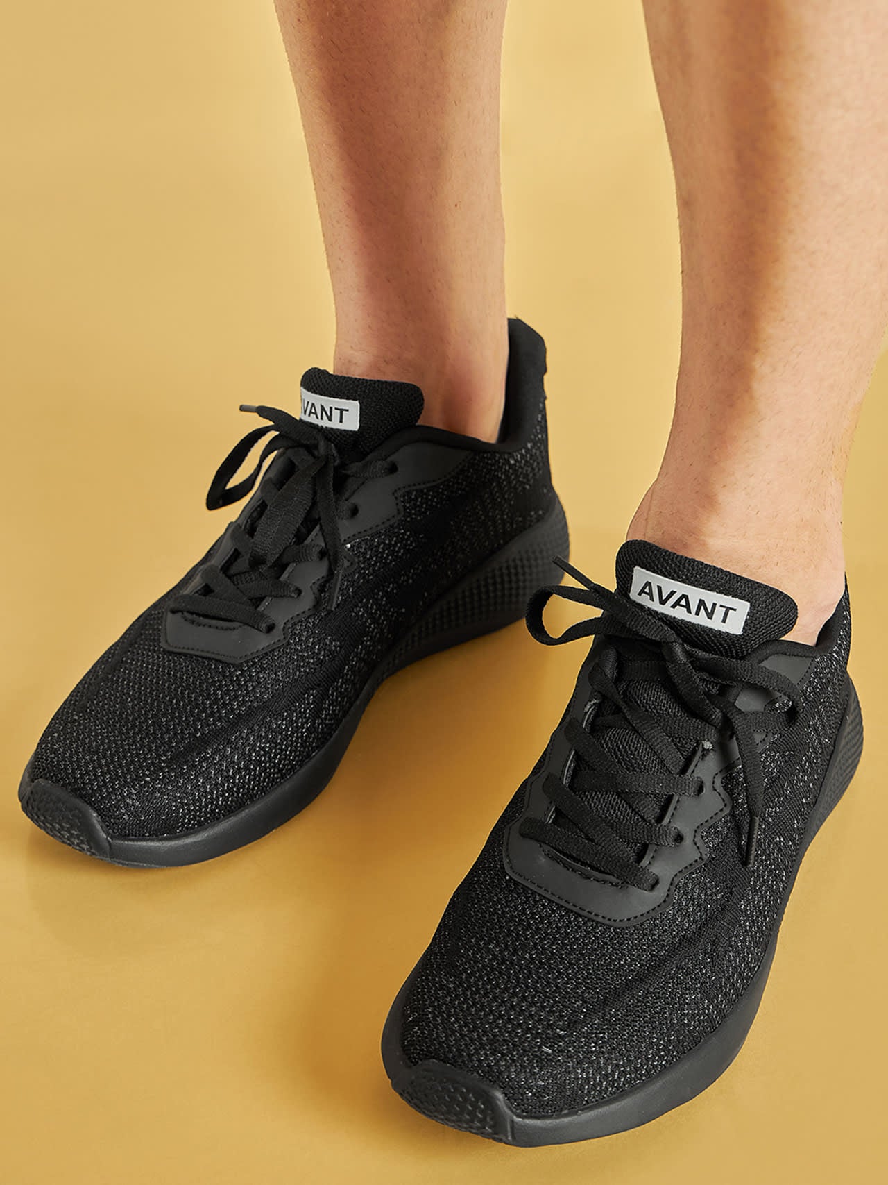 Avant Men's Classic Knitted Walking Shoes- Black