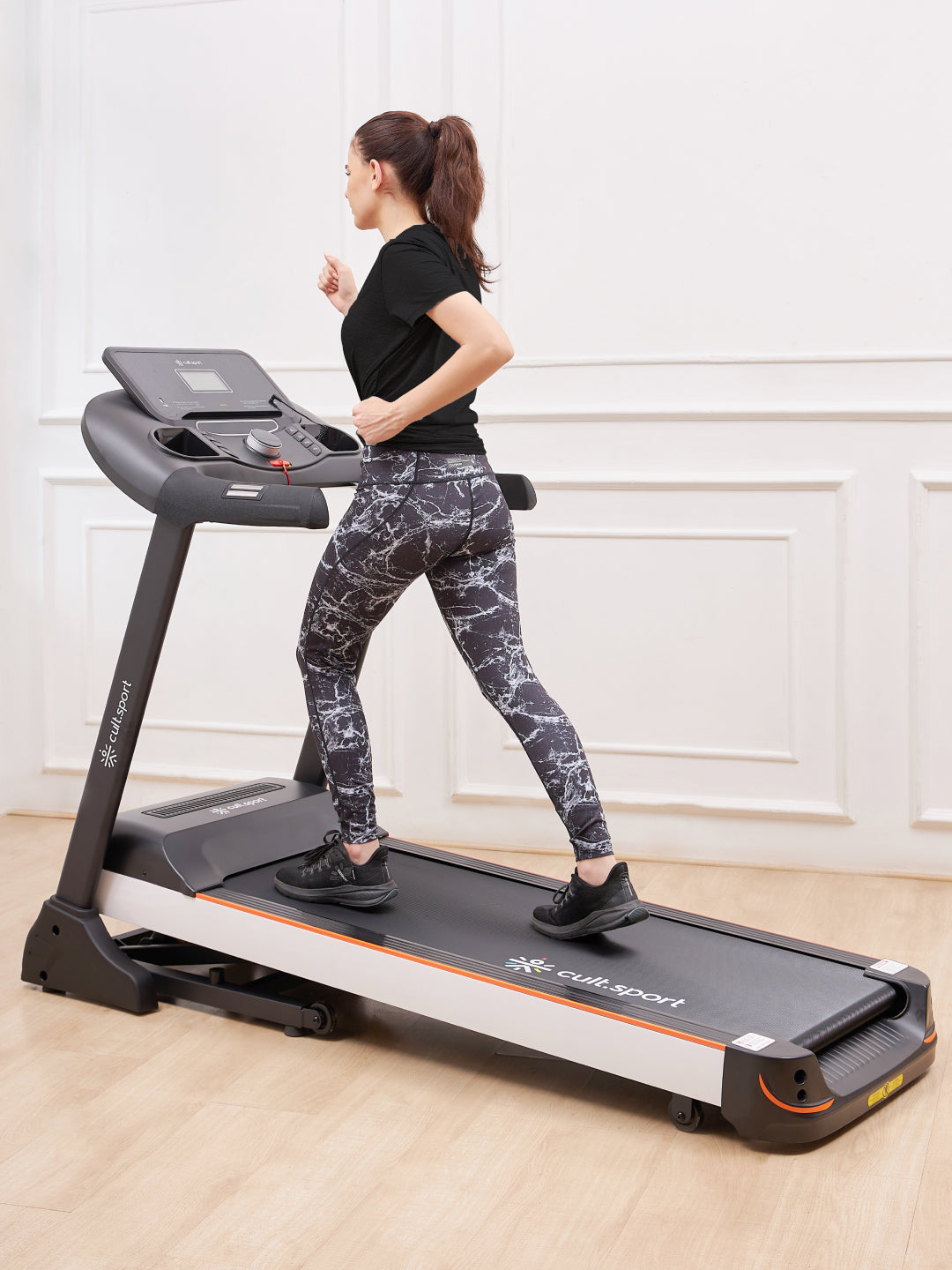 Smartrun Carson 5.5 HP Peak Treadmill | 15-level Auto-Incline | Max Weight-130kg | Max Speed-16kmph (with 6 Months Extended Warranty)