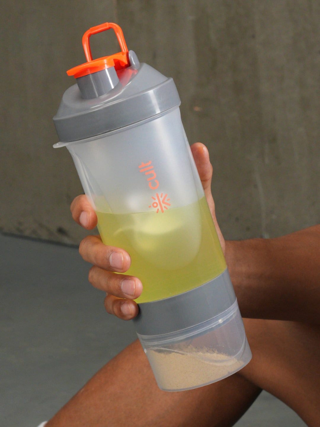 cult Spider Shaker 3 Compartment Orange Grey