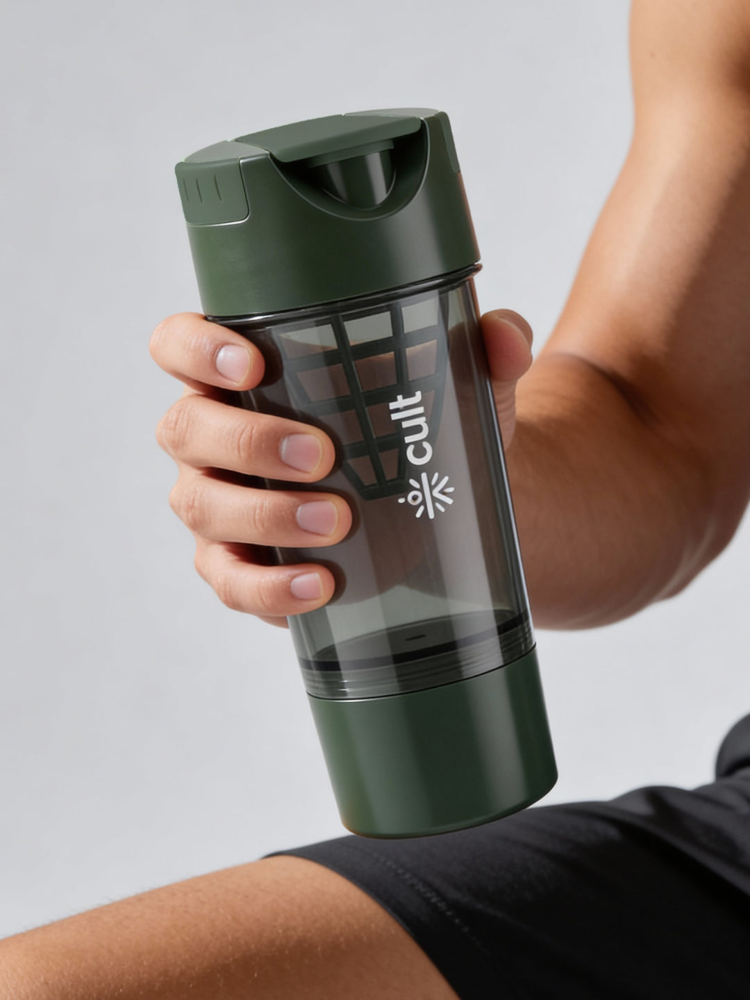 CULT Cyclon Shaker Bottle 500 ml, Durable Leak-Proof Multipurpose Shaker for Protein & Daily Use Army Green