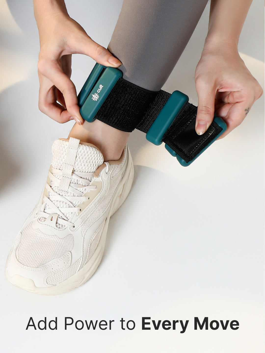 Adjustable Ankle and Wrist Weights (450 g x 2) pair with Removable 60 g Slots Green– Customisable Weights for Running, Walking, Yoga & Workouts