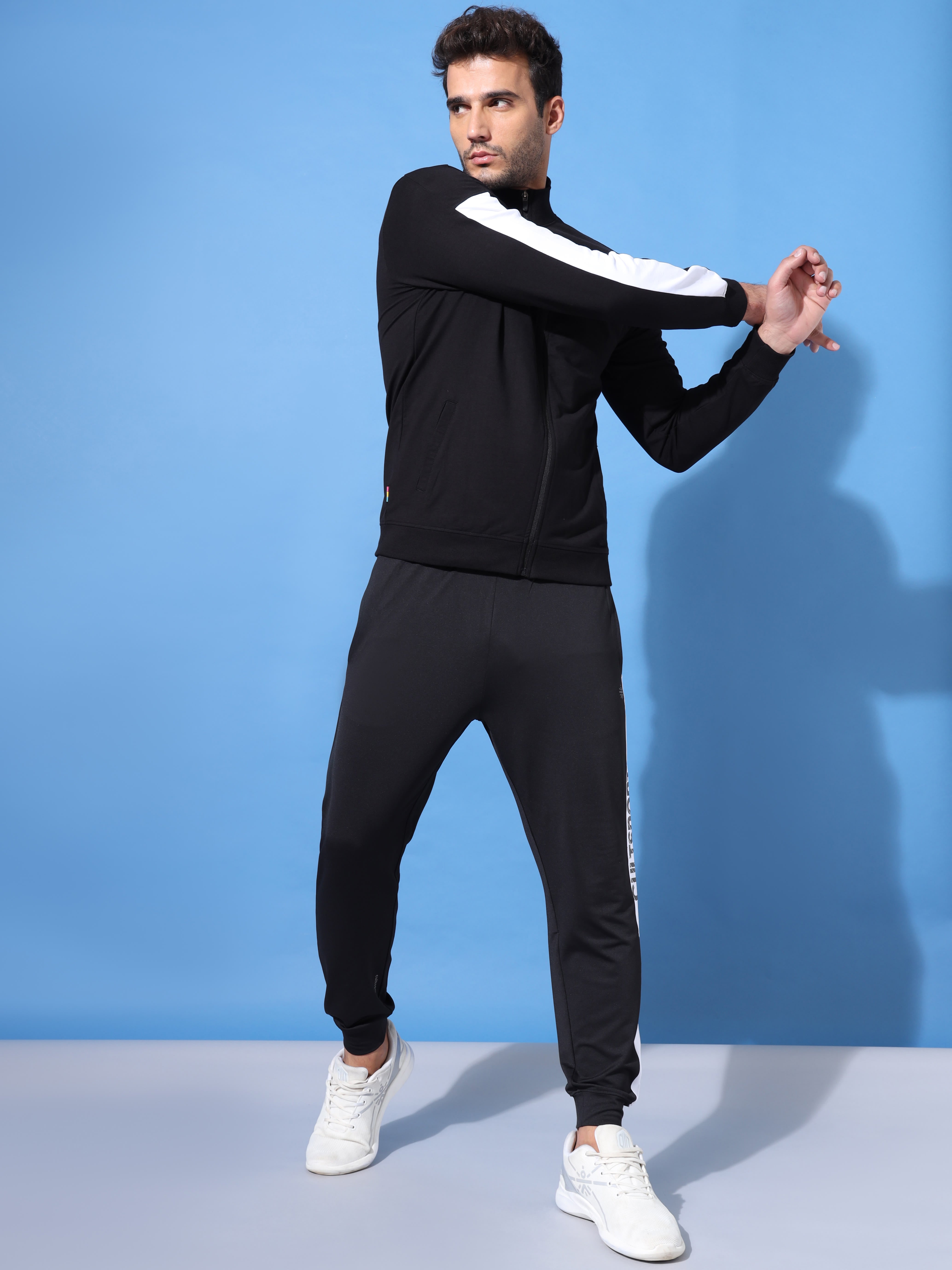 Layr Lifestyle Sweatshirt