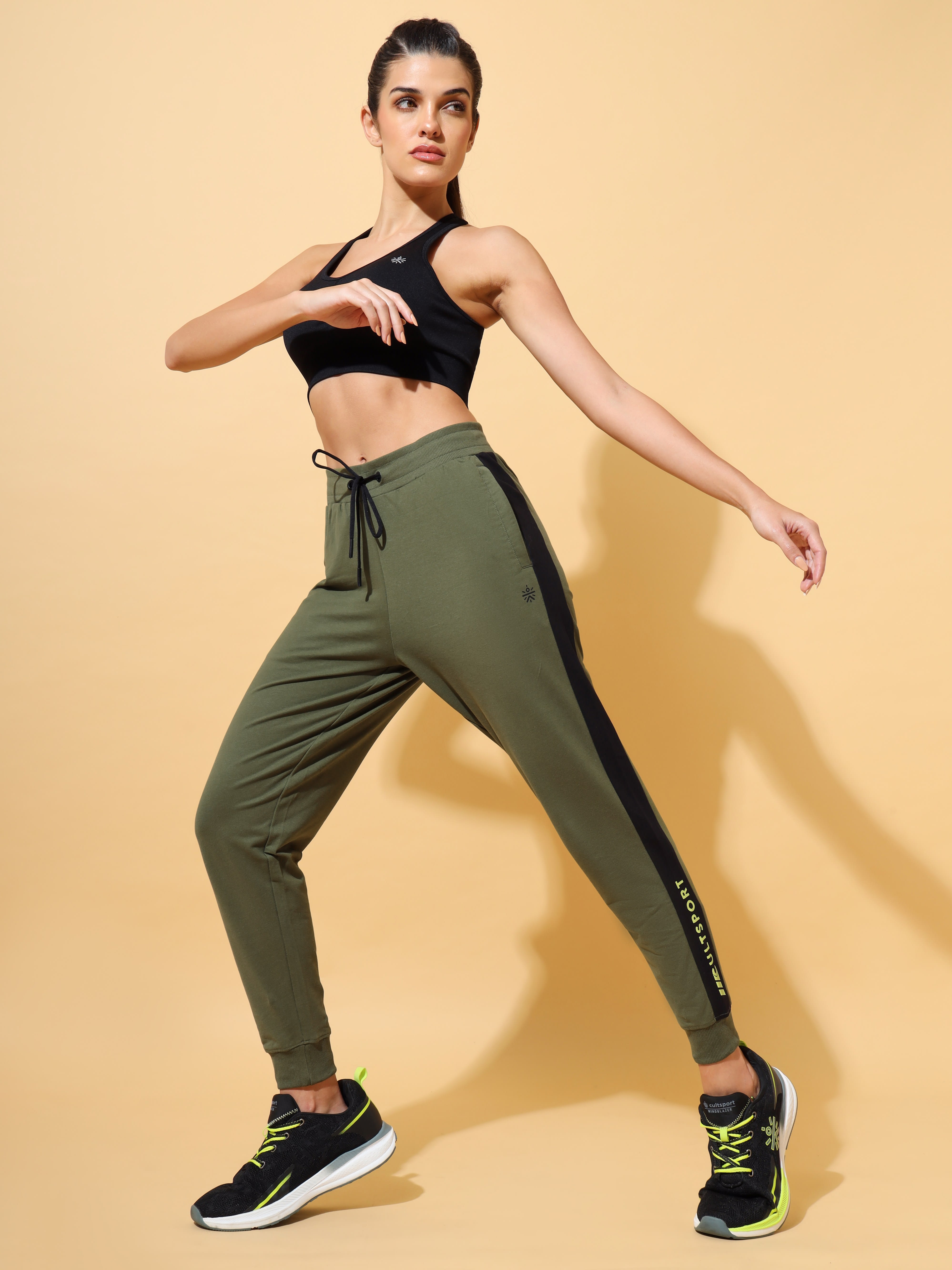 Solid Comfort Jogger with Contrast Side Panel