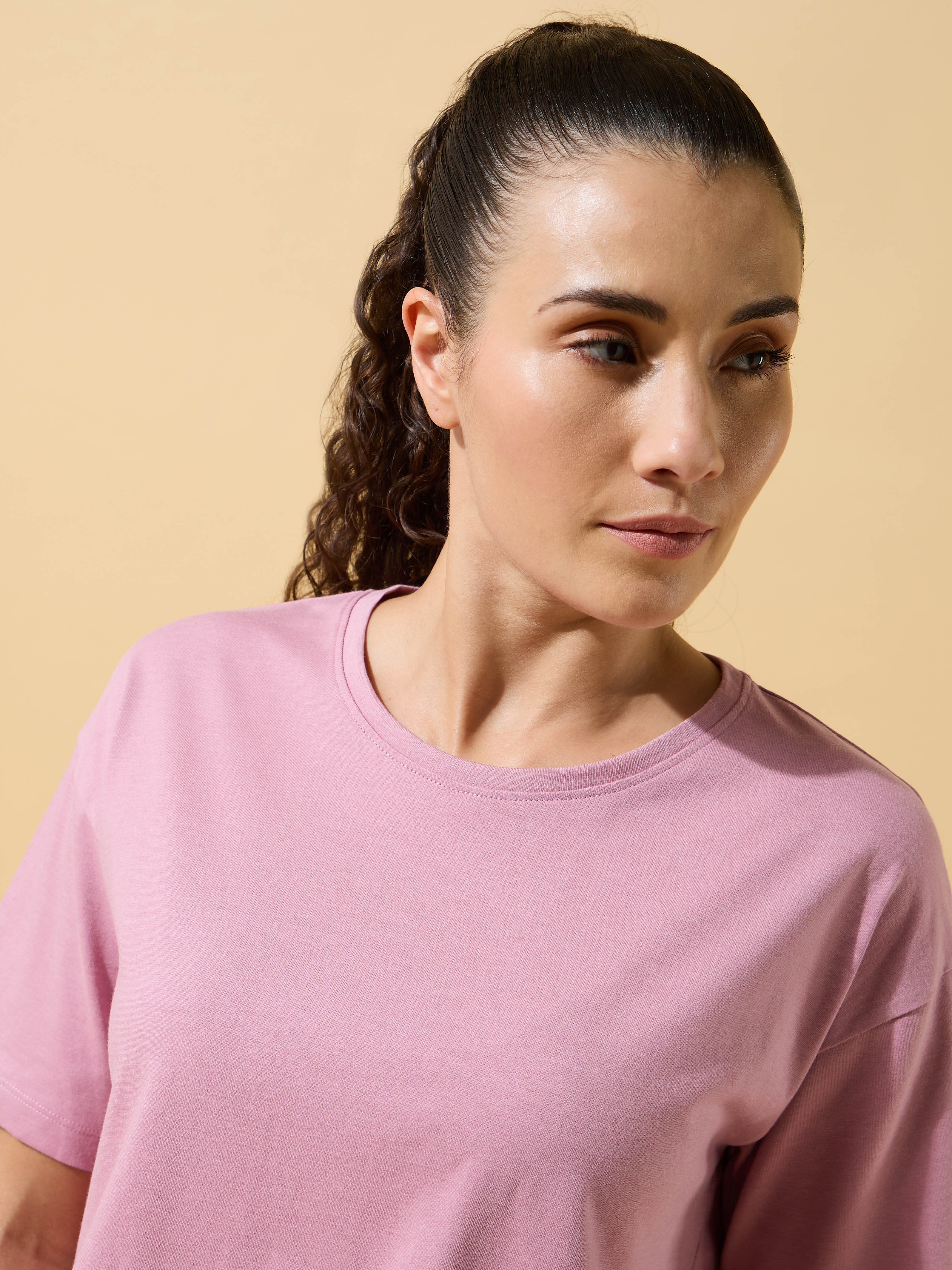 Sporty Chic Boxy Crop T-shirt