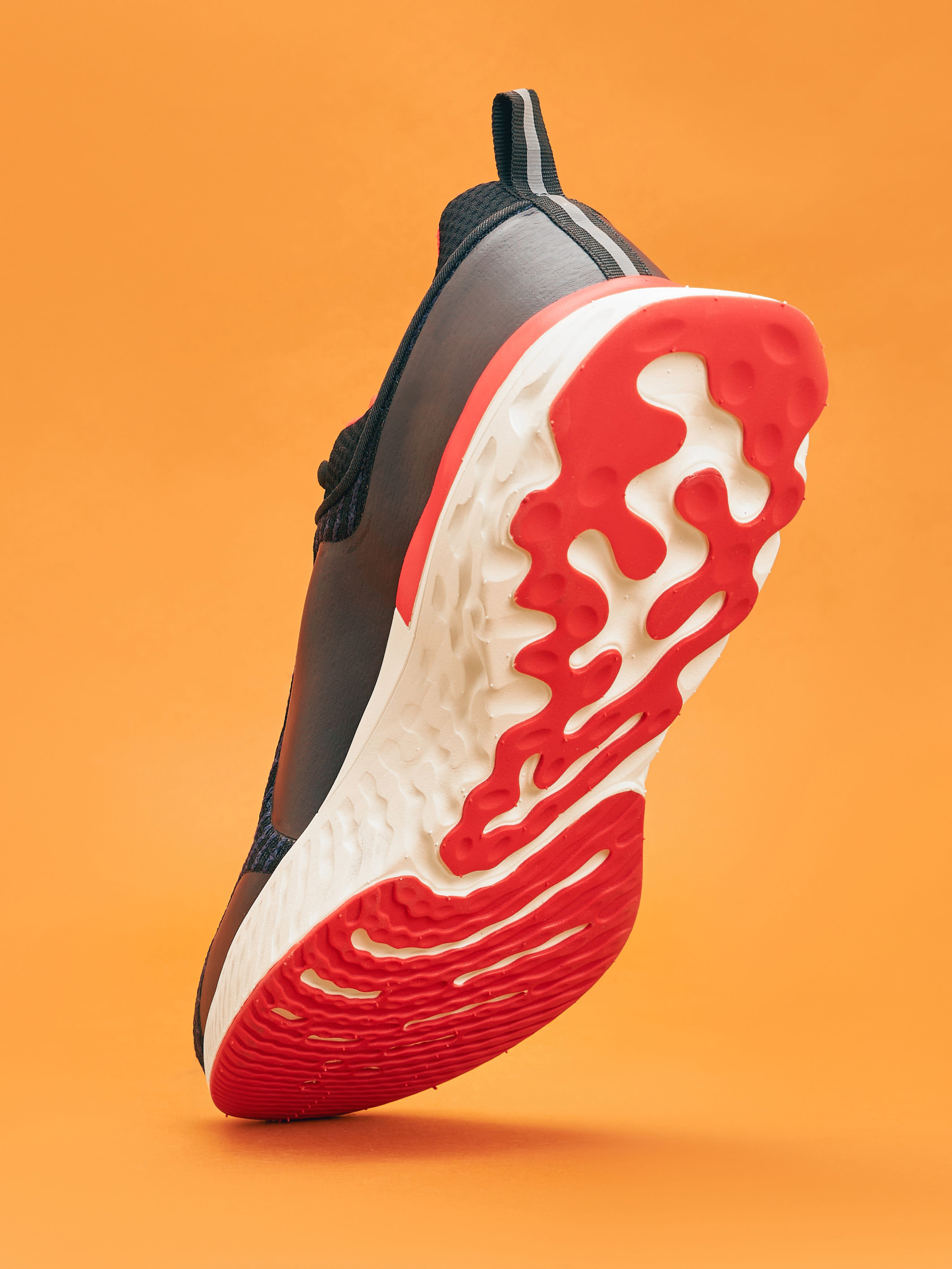 cult Versa Maze Men Running Shoes - Charcoal/Red