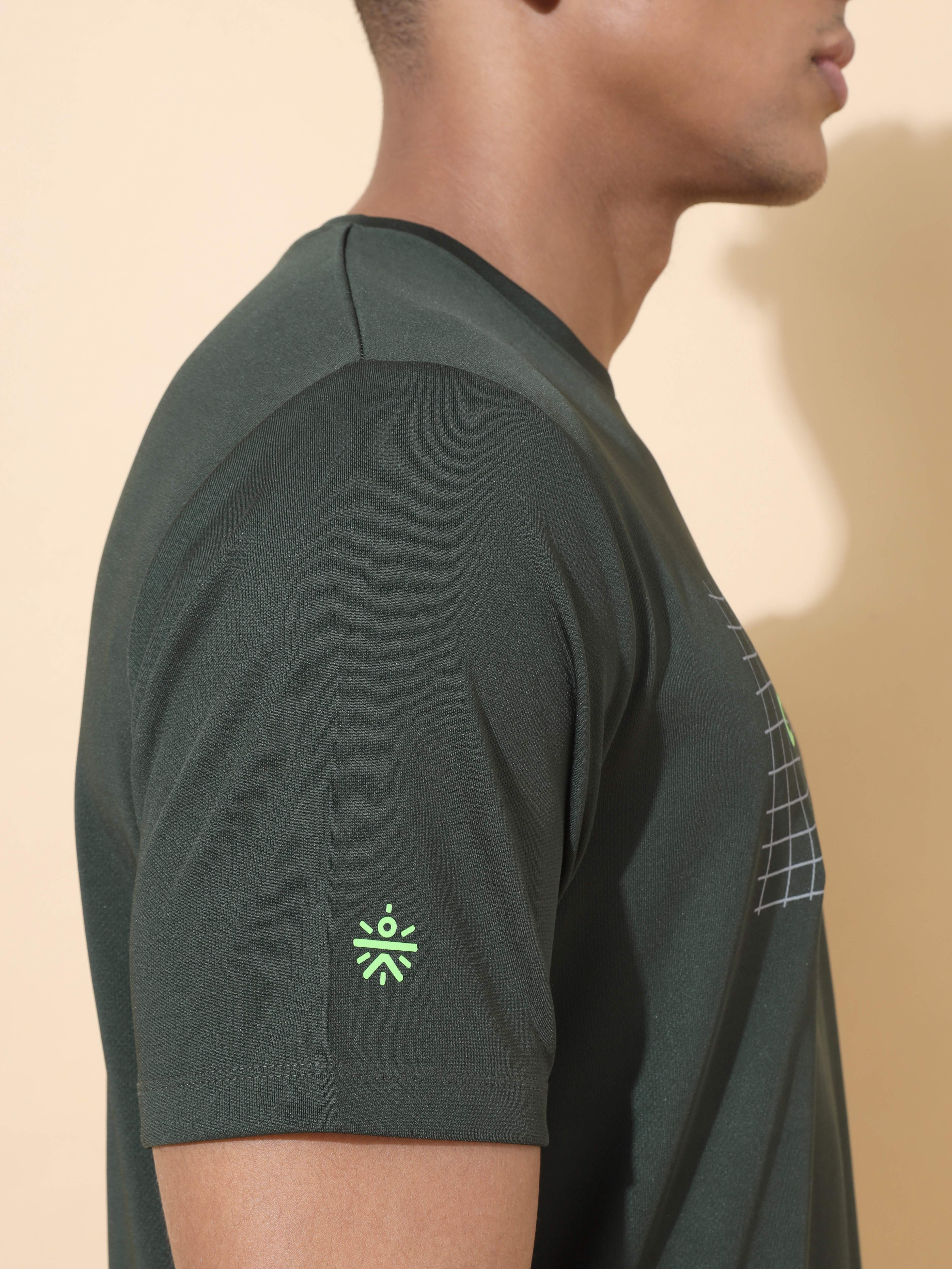 Graphic Print Active T-shirt