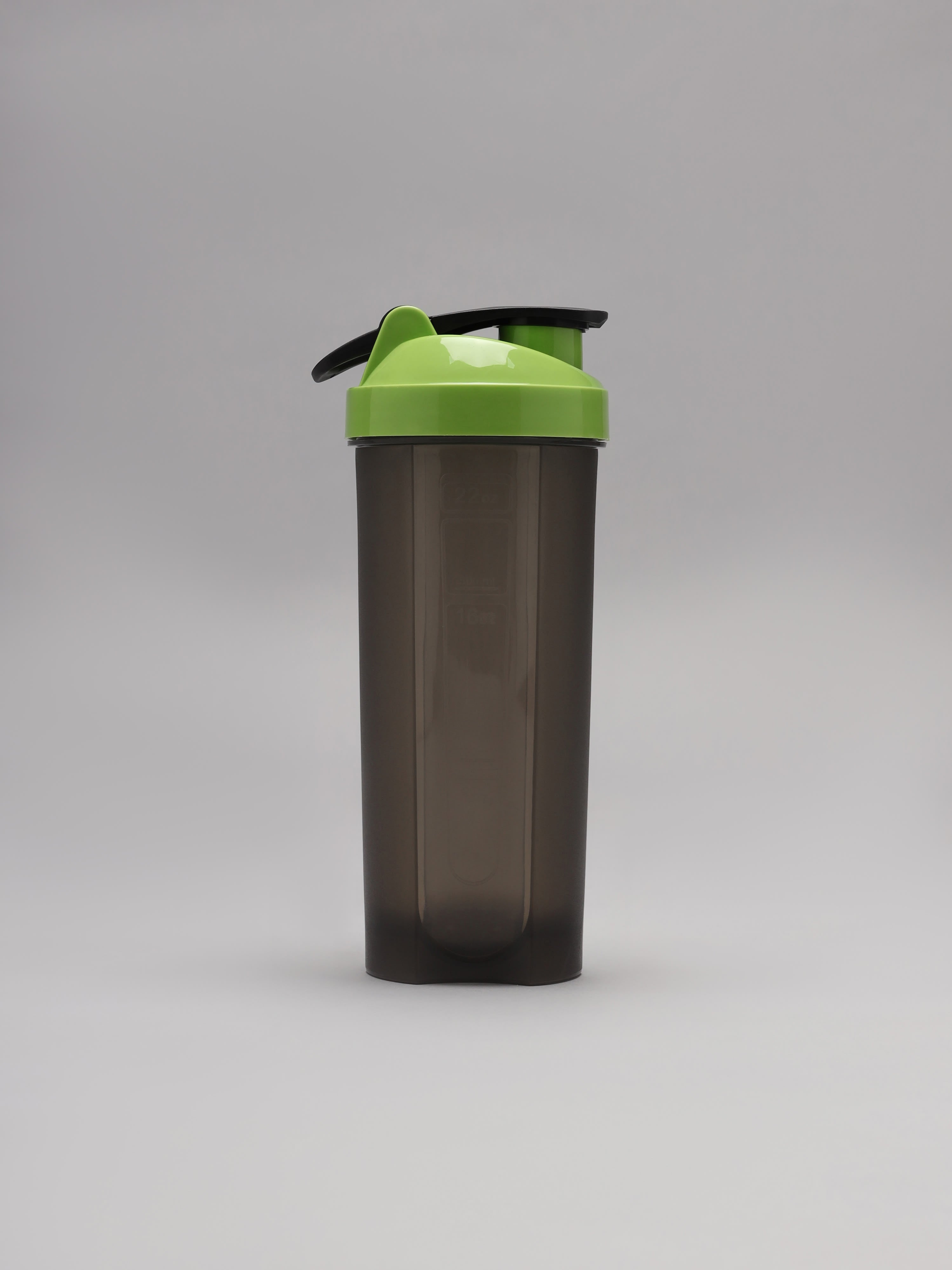 Spill Proof Flip Top Shaker with Blender Ball