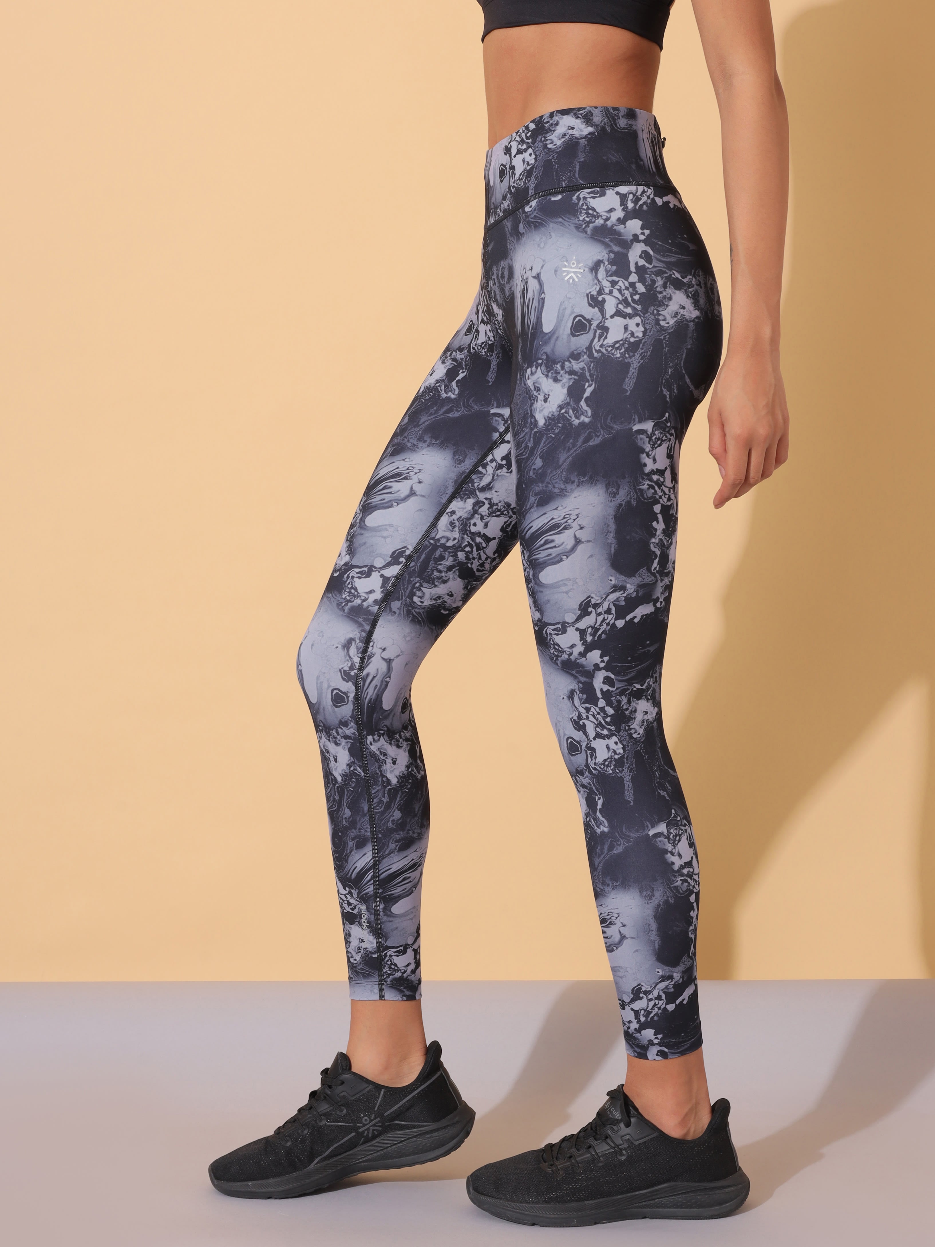 AbsoluteFit Abstract Print Tights