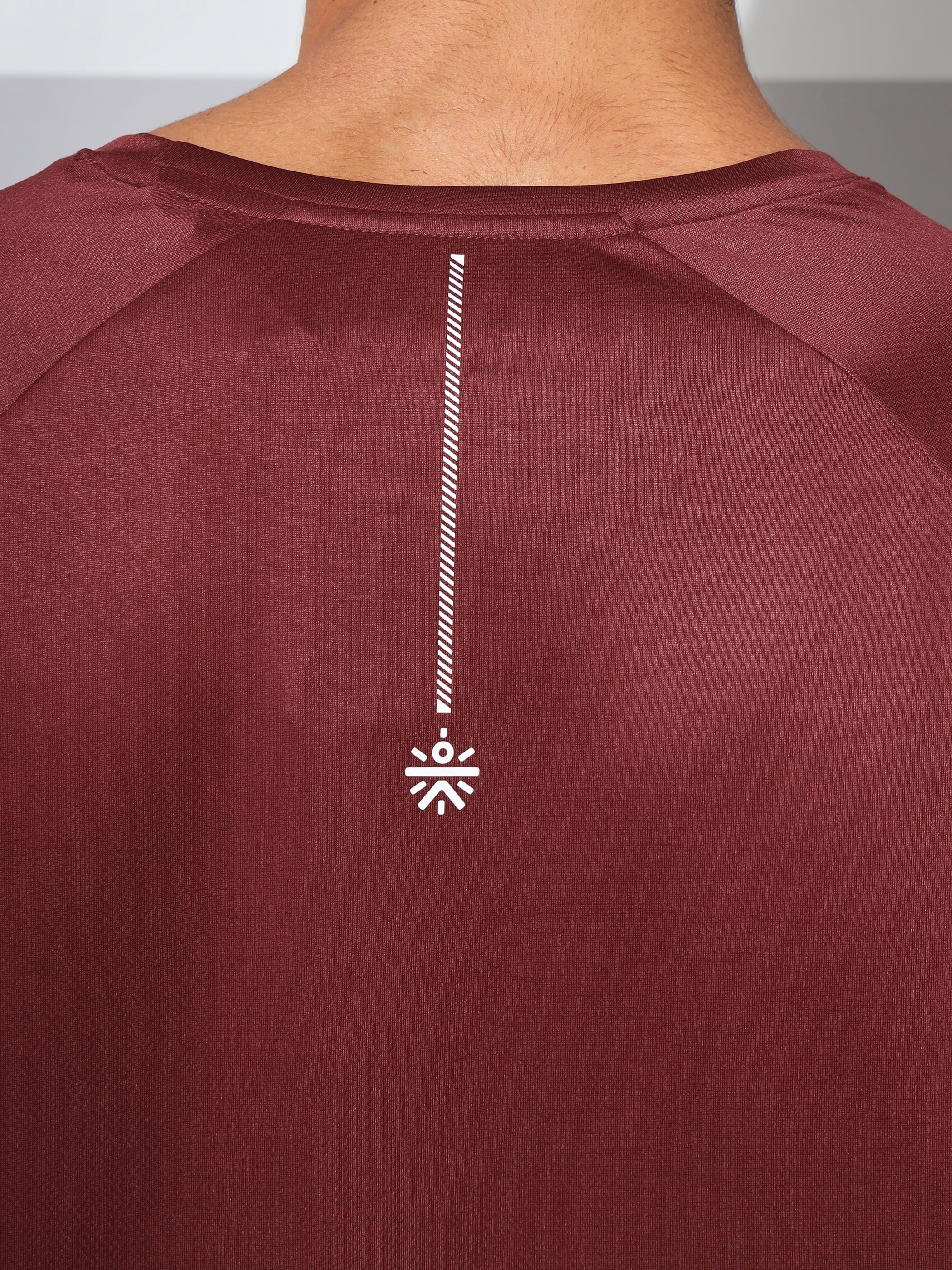 Raglan Sleeve Active Graphic T-shirt