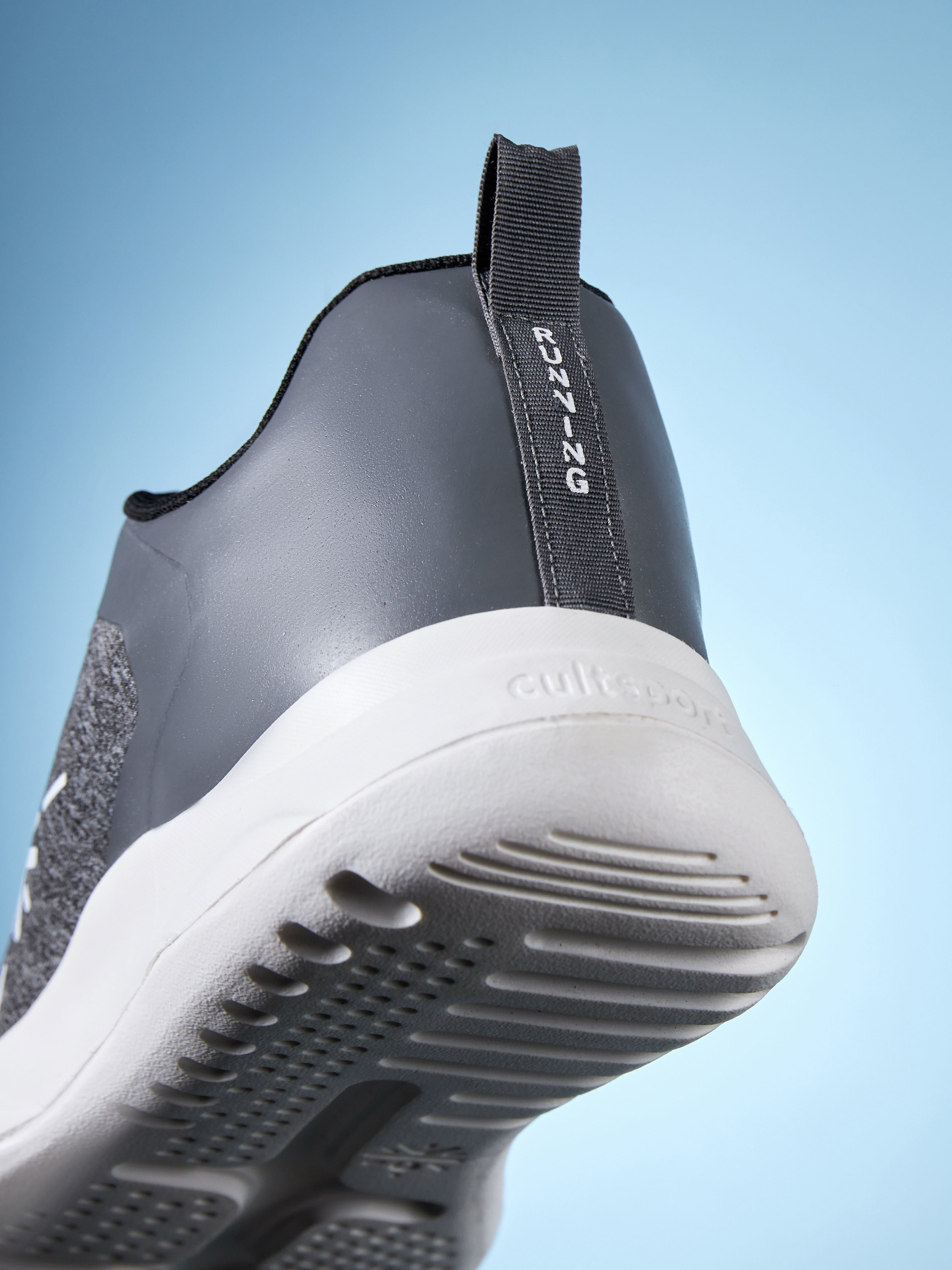 cult Charged Men Running Shoes