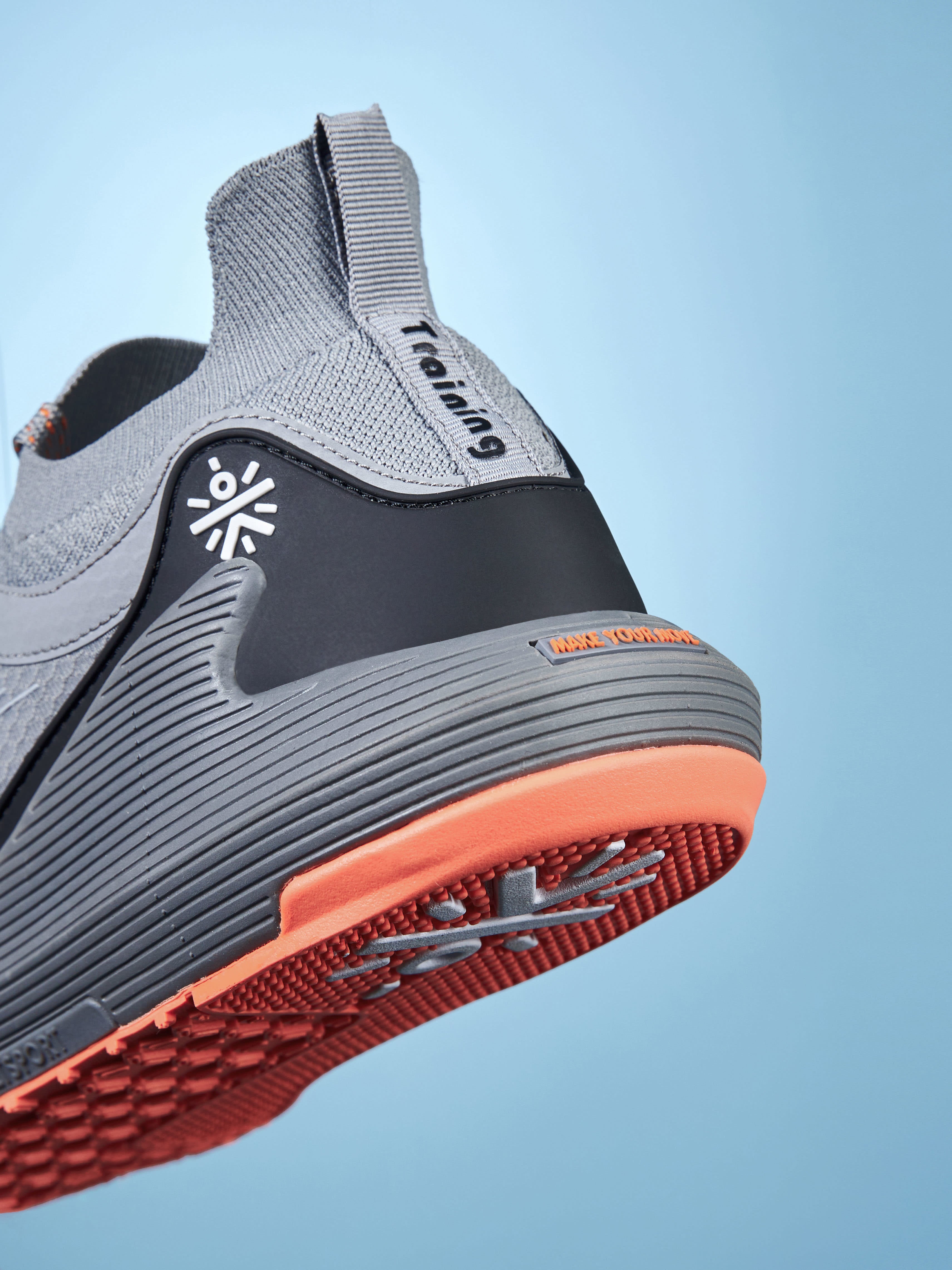 cult Crosstrain Men Training Shoes - Grey/ Orange