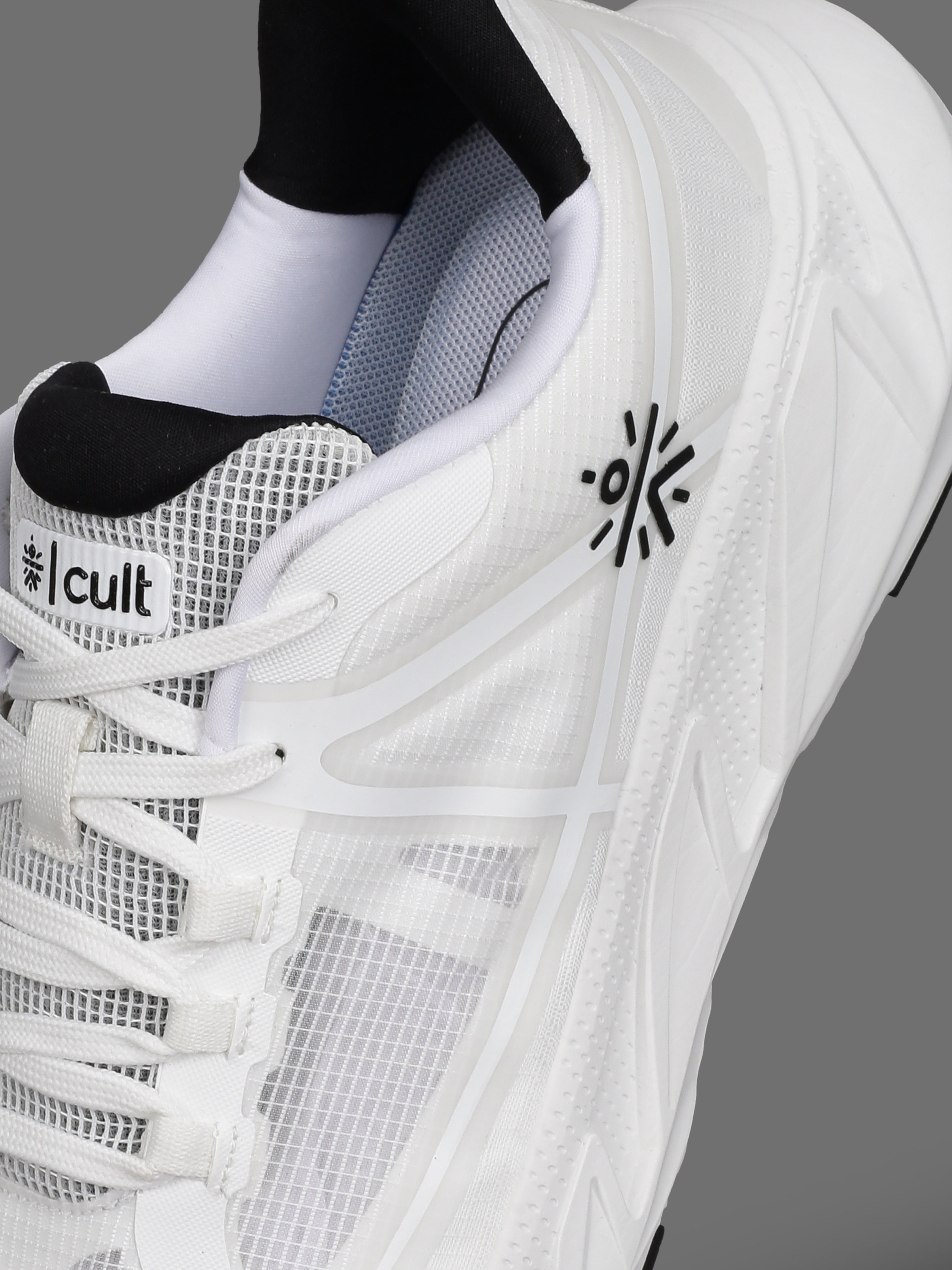 cult Men's Traverse Running Shoes - Off White